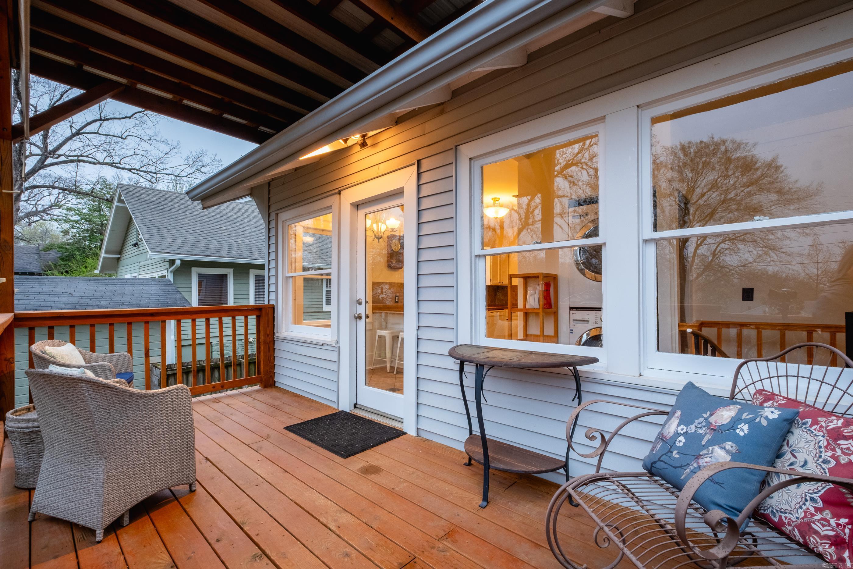 ELMHURST - Residential