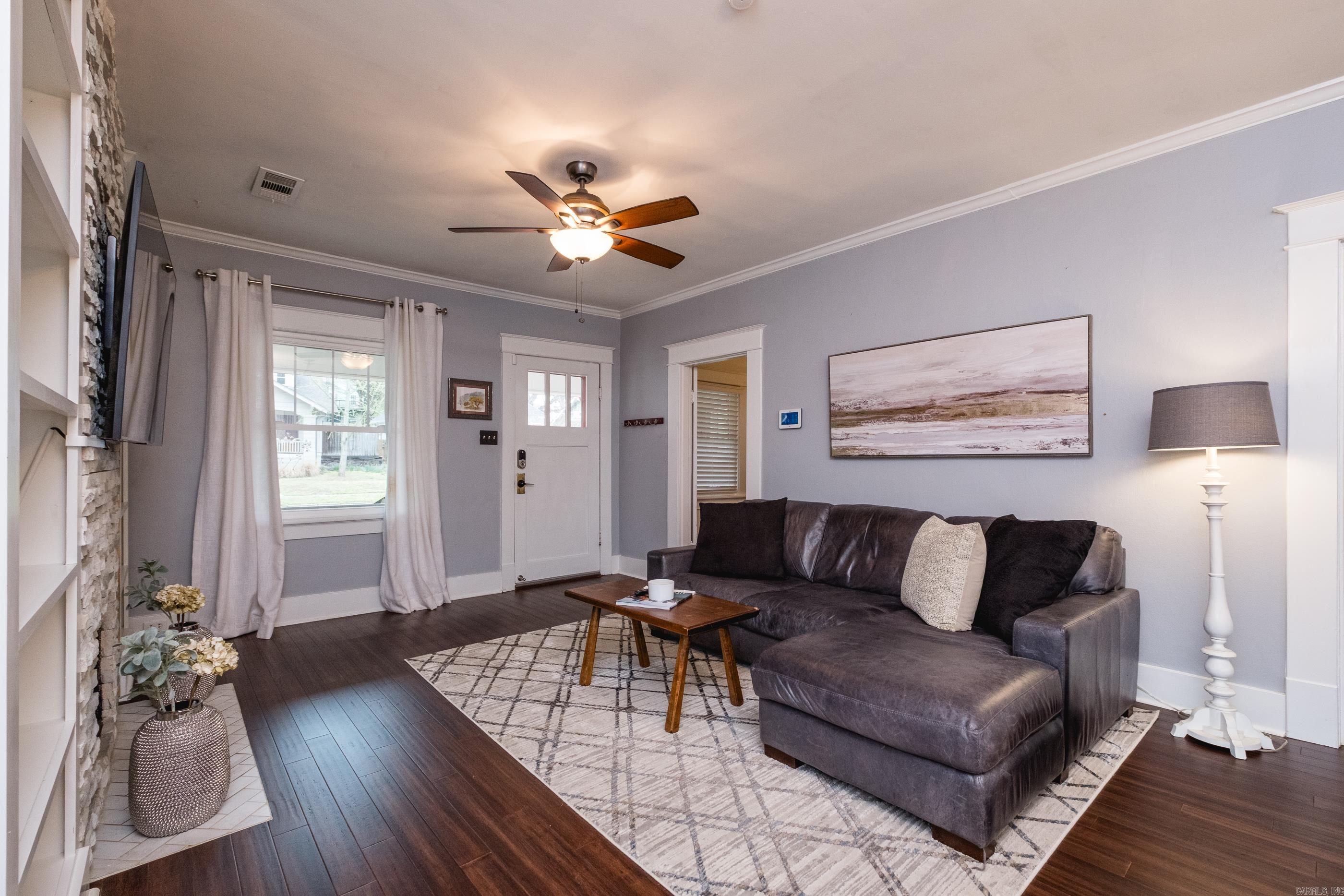 ELMHURST - Residential