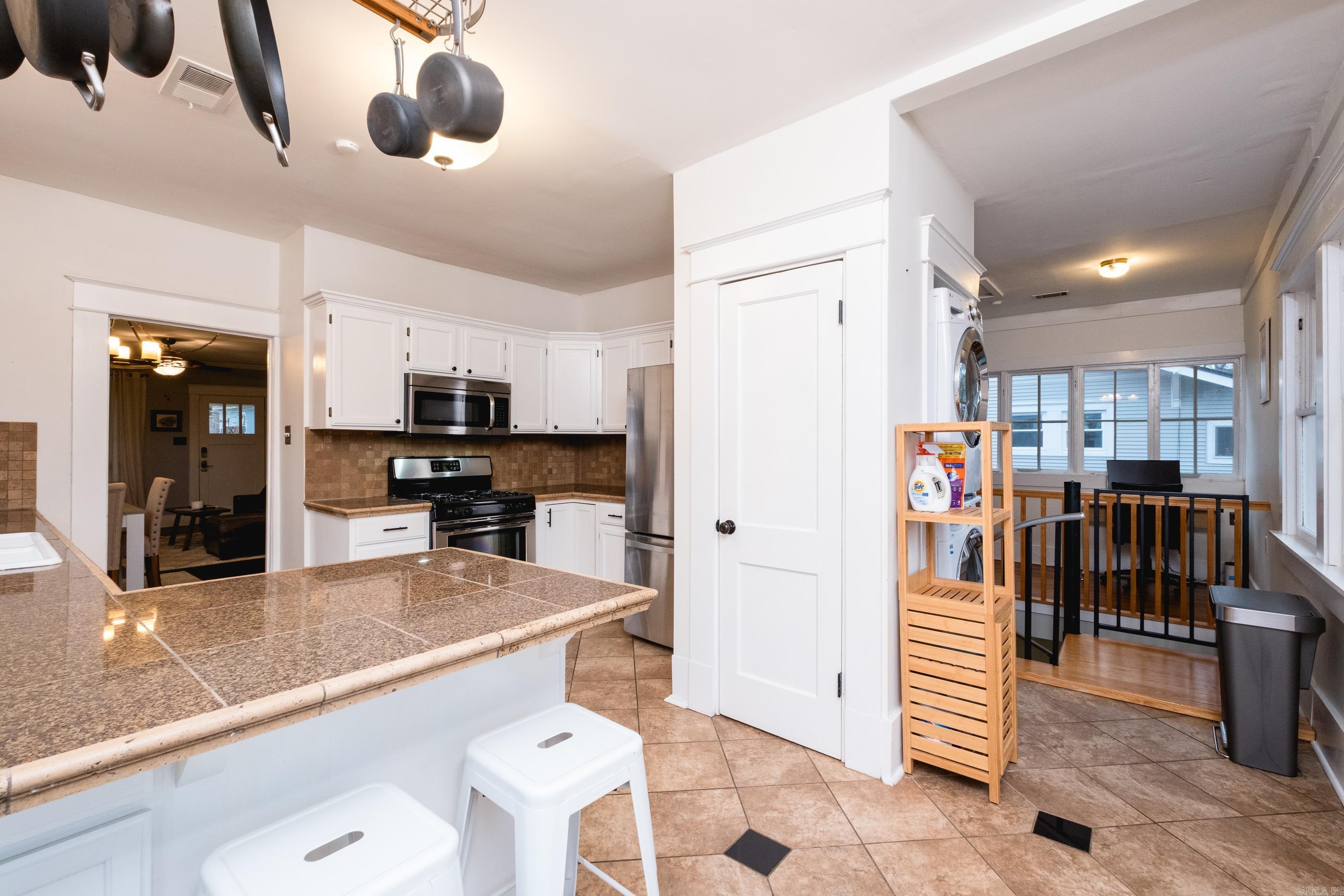 ELMHURST - Residential