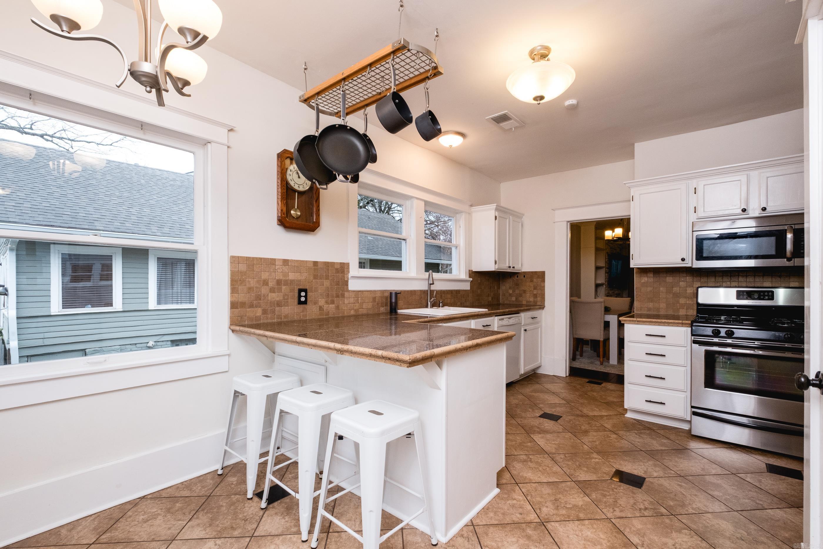 ELMHURST - Residential