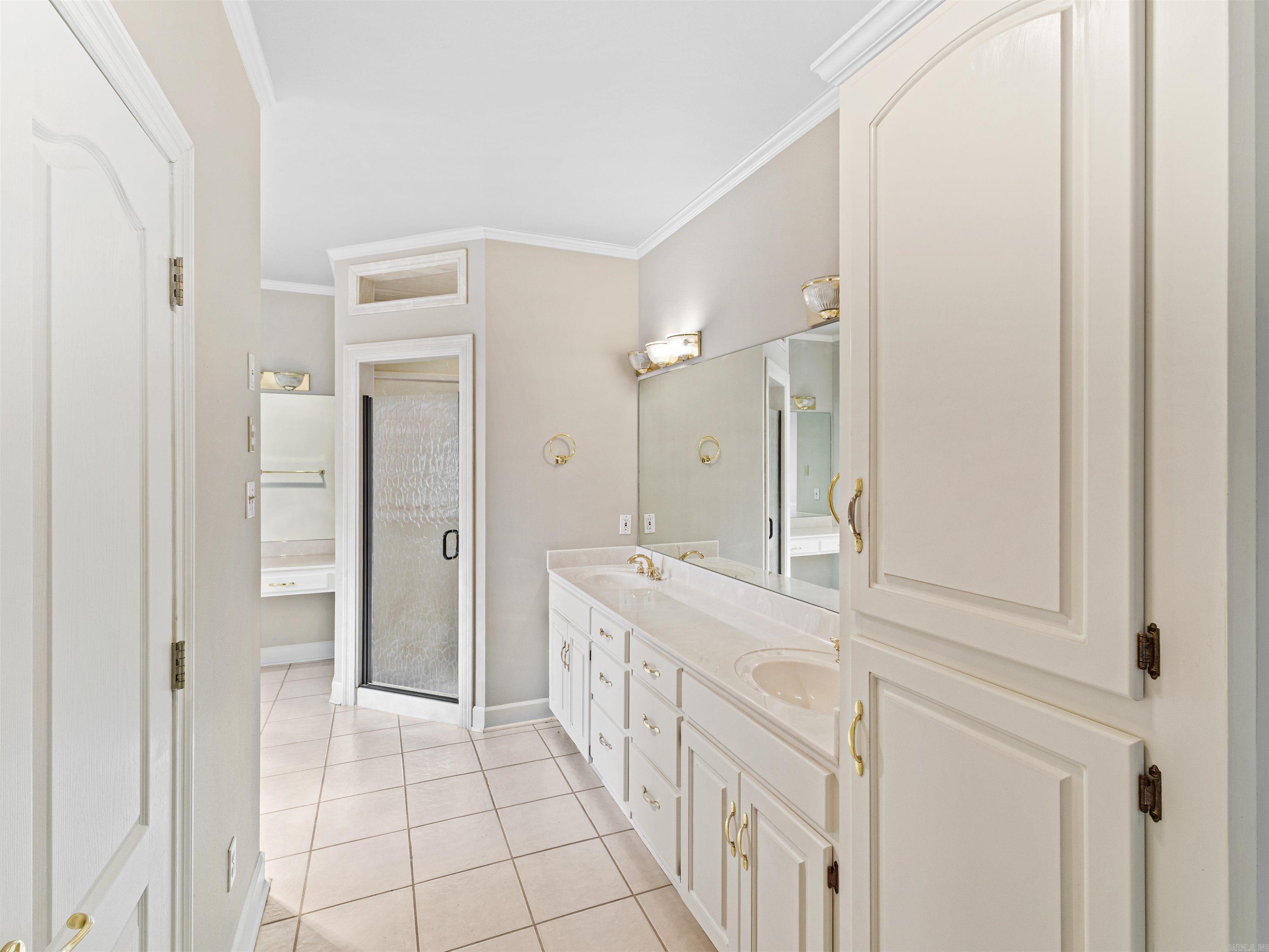 BRENTWOOD - Residential