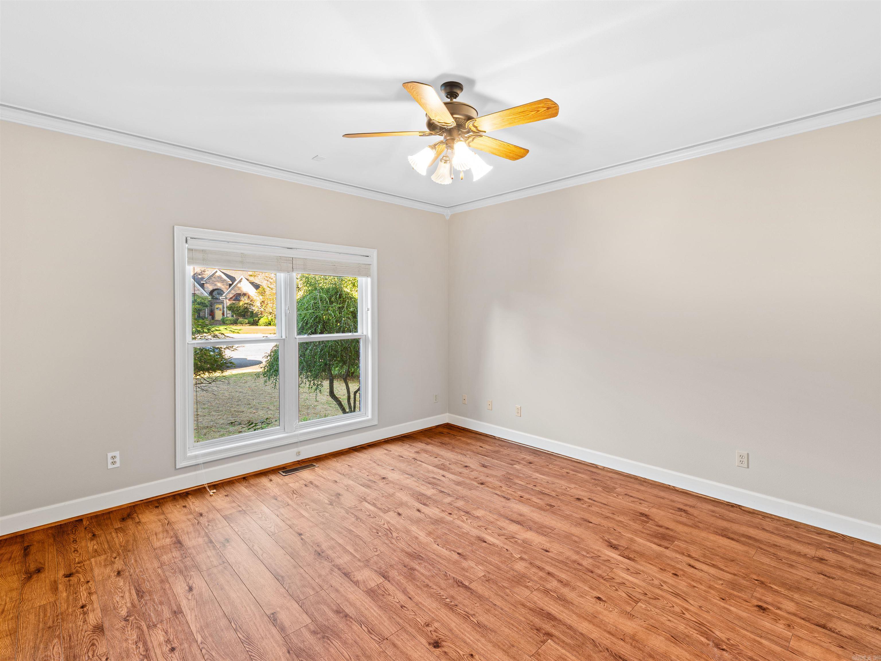 BRENTWOOD - Residential