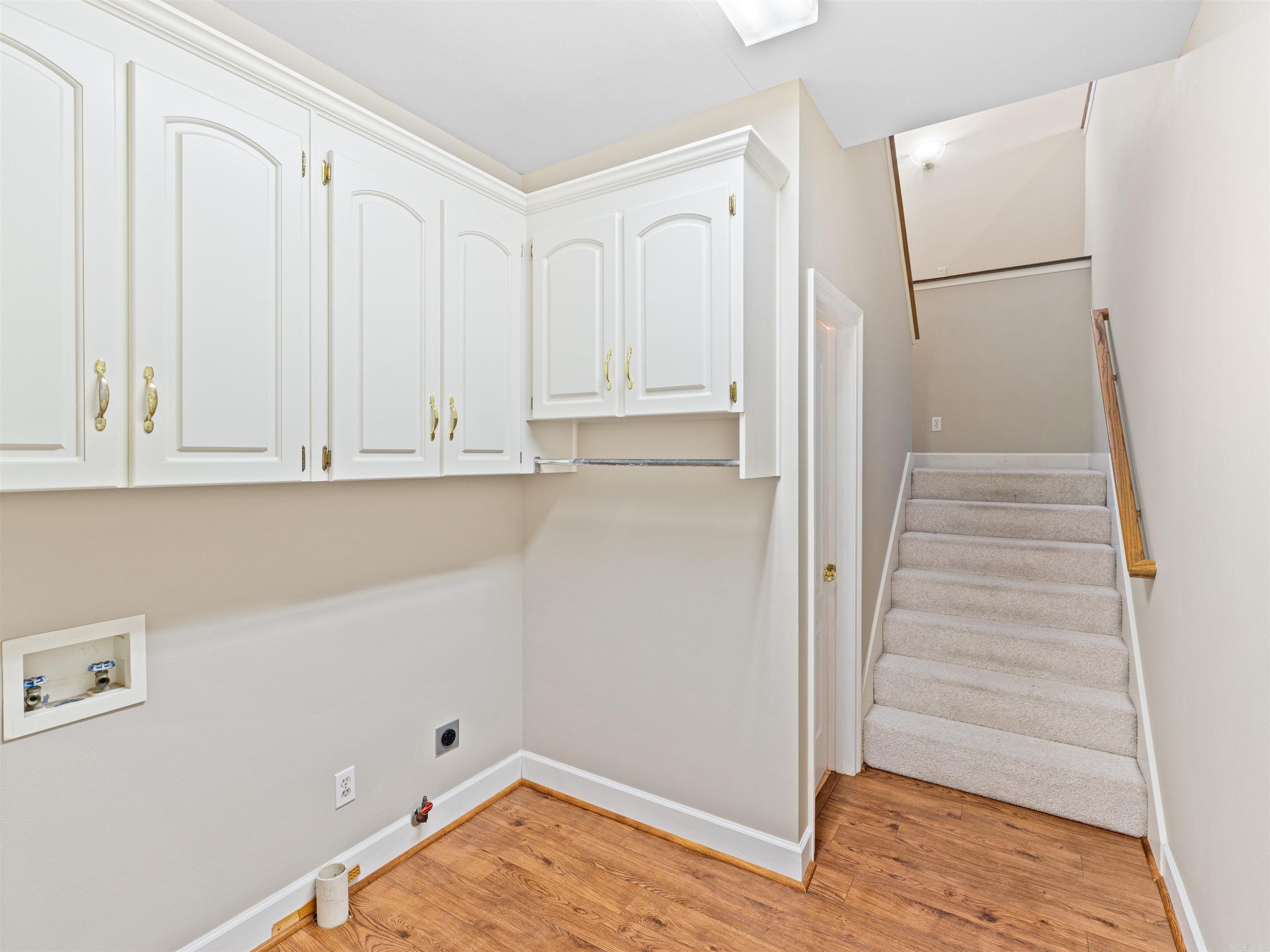 BRENTWOOD - Residential