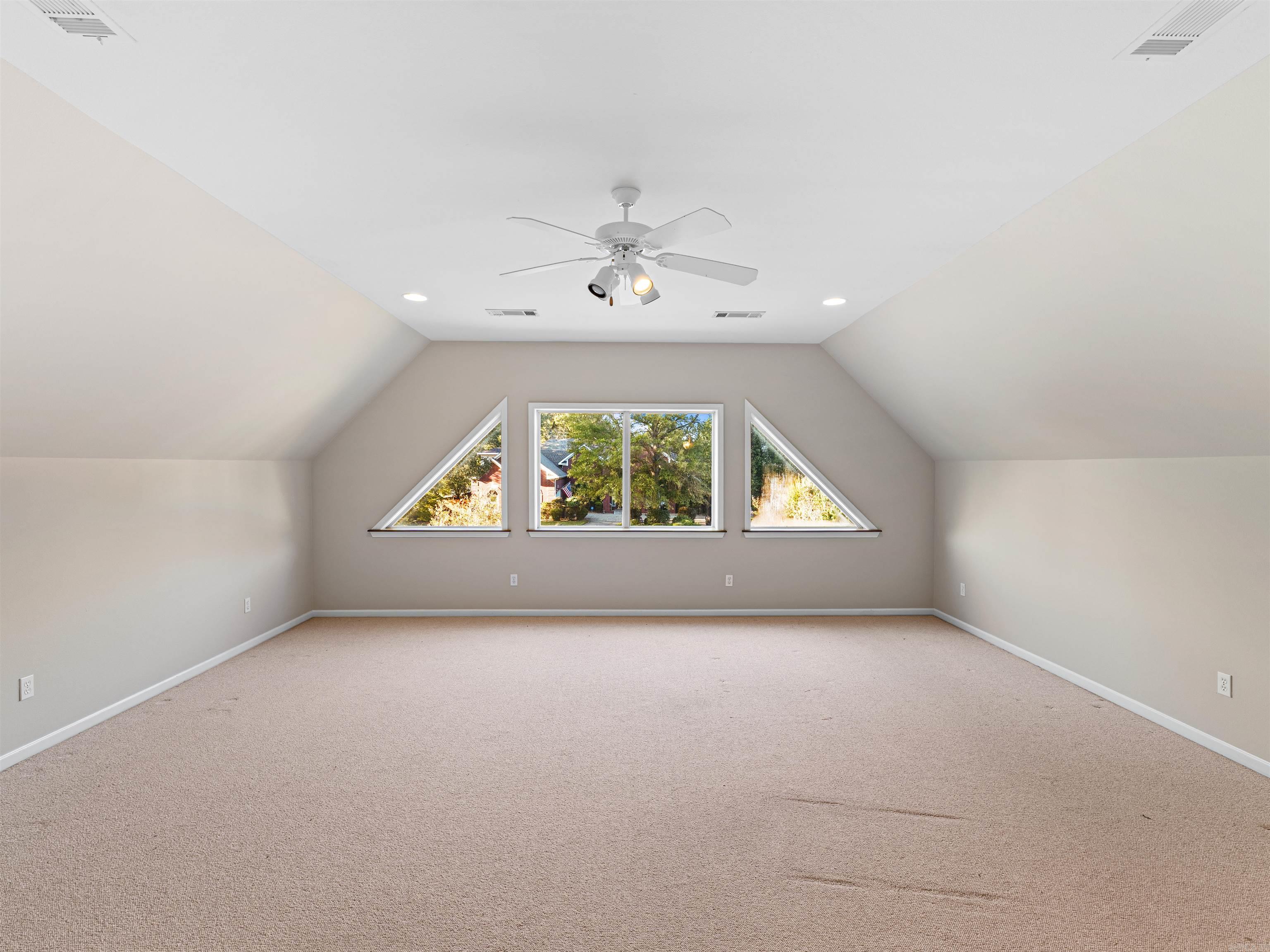 BRENTWOOD - Residential