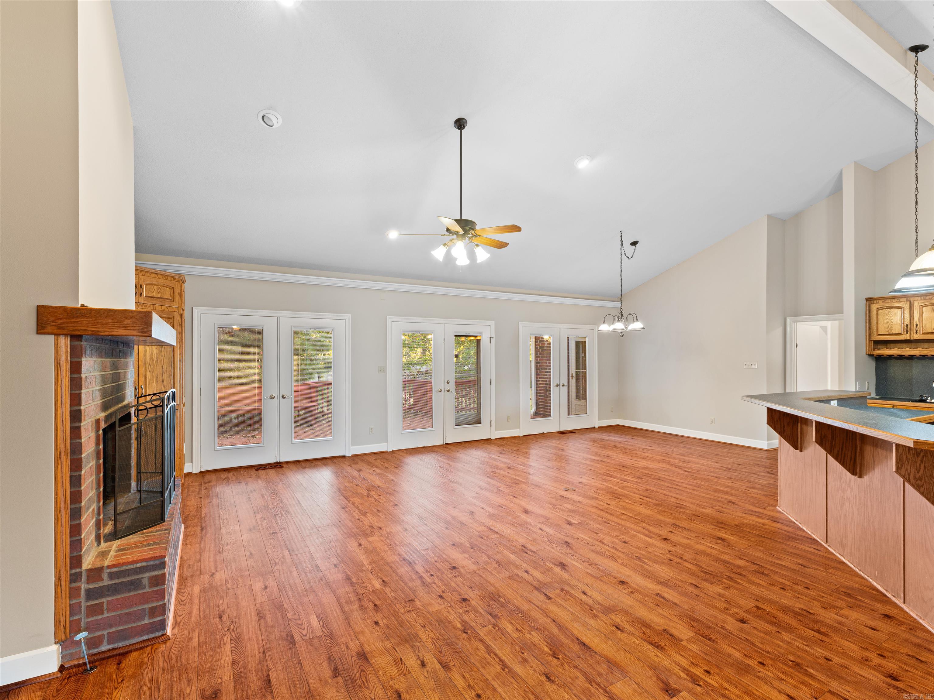 BRENTWOOD - Residential