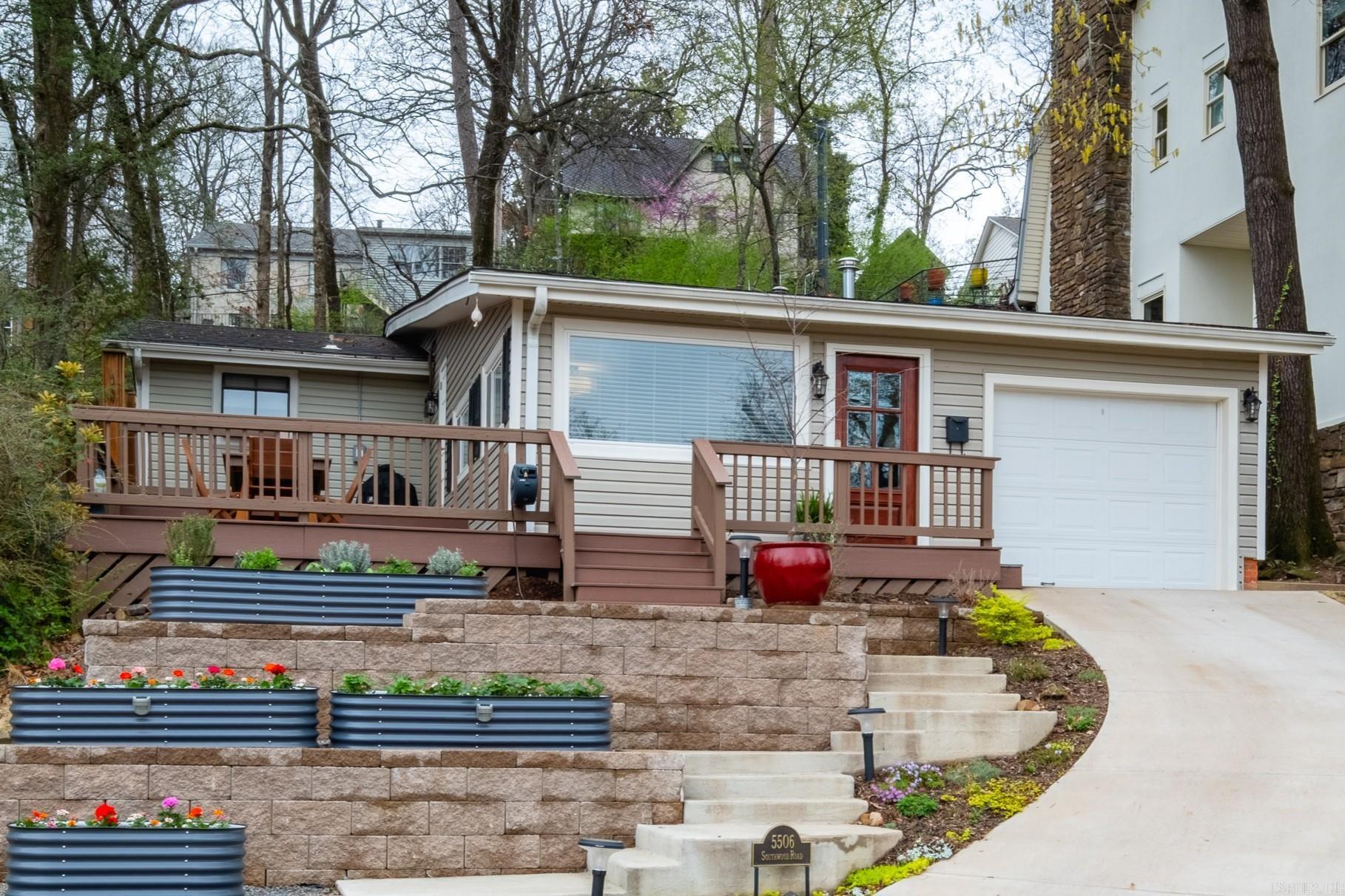 PROSPECT TERRACE - Residential