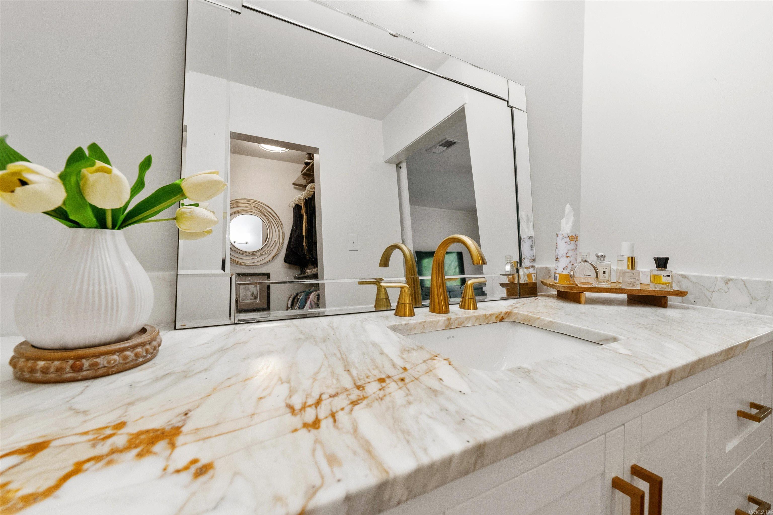 ROUND RIVER HPR - Residential