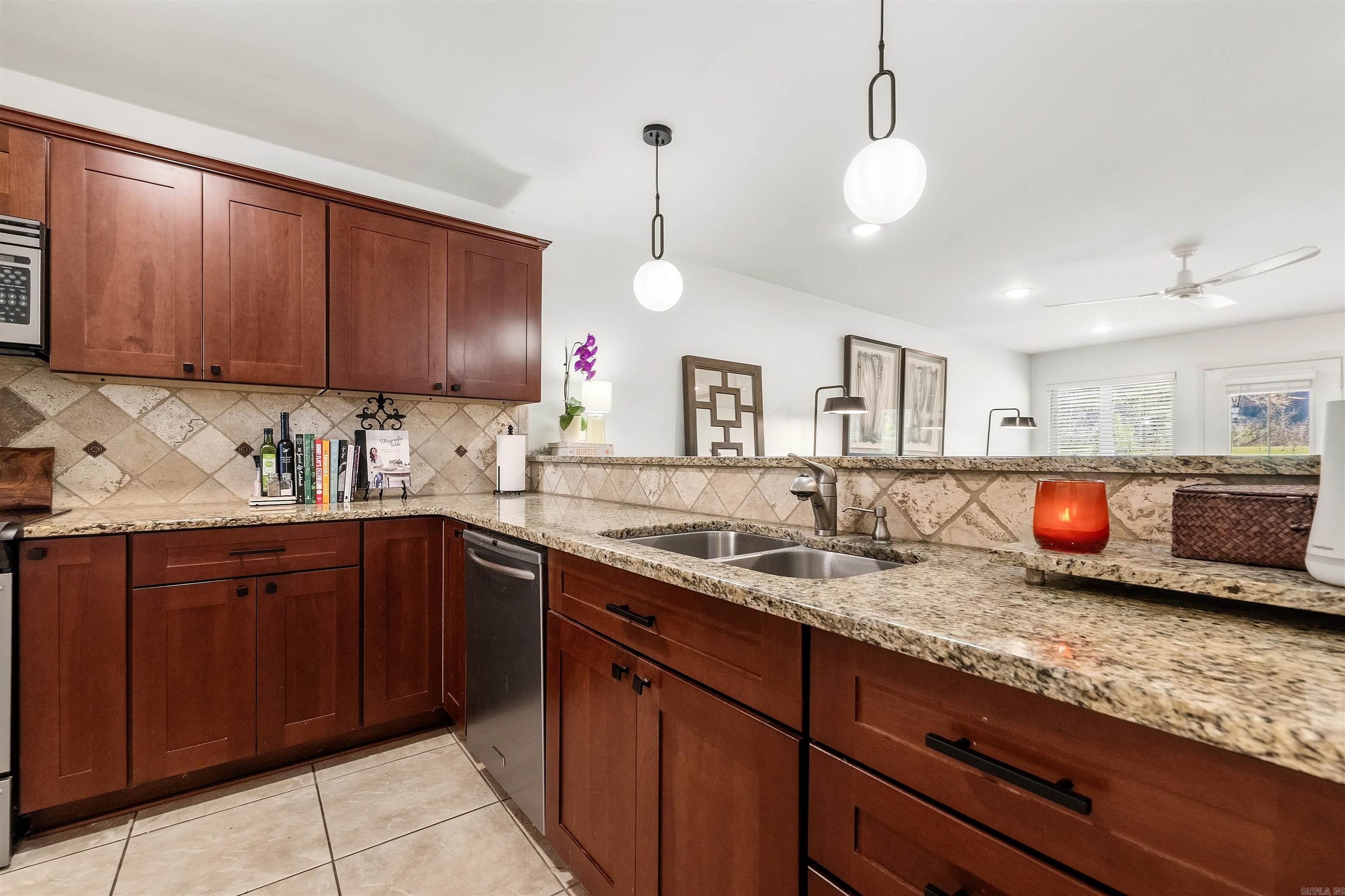 ROUND RIVER HPR - Residential