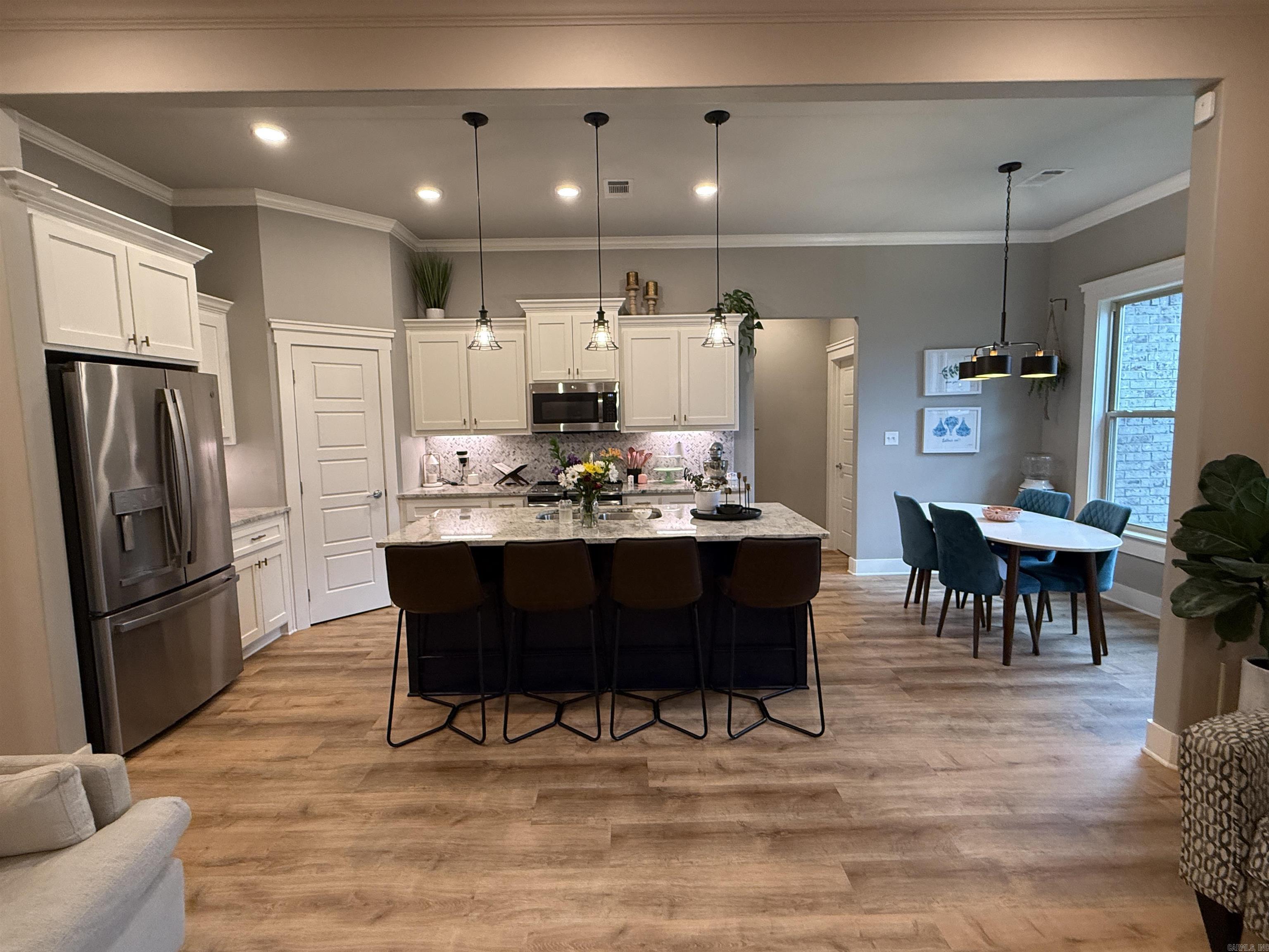 LEGACY POINTE - Residential
