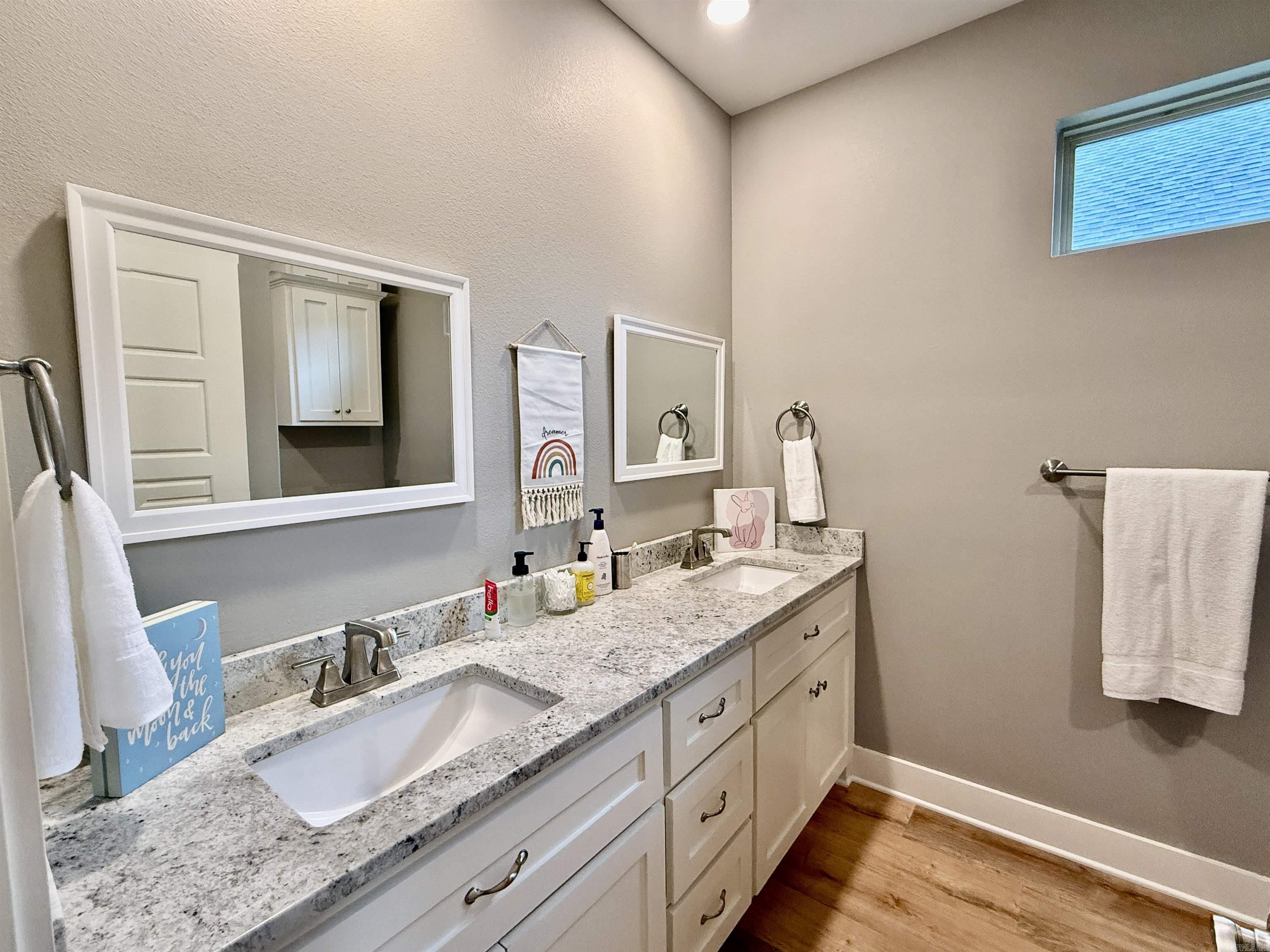 LEGACY POINTE - Residential
