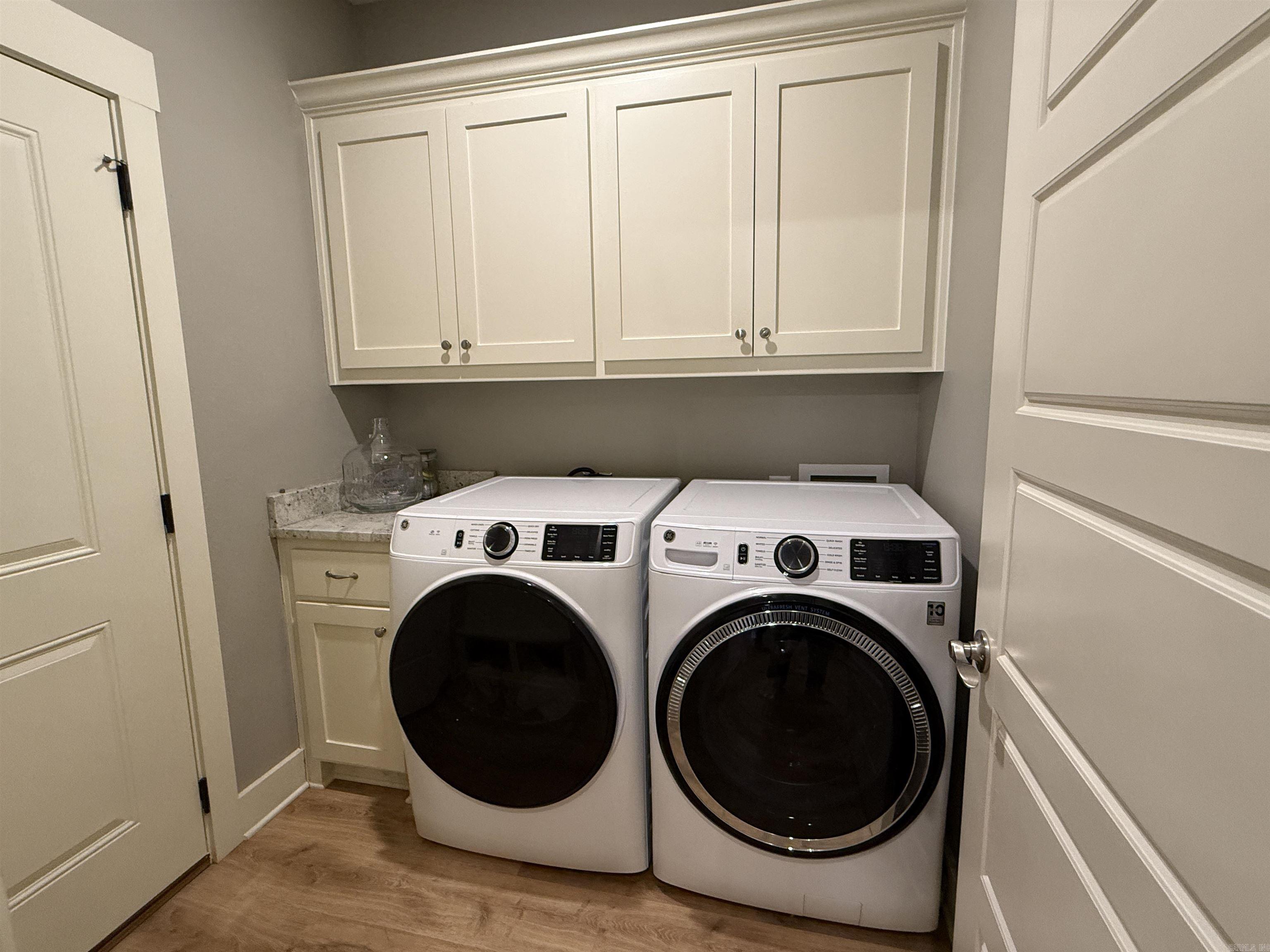 LEGACY POINTE - Residential