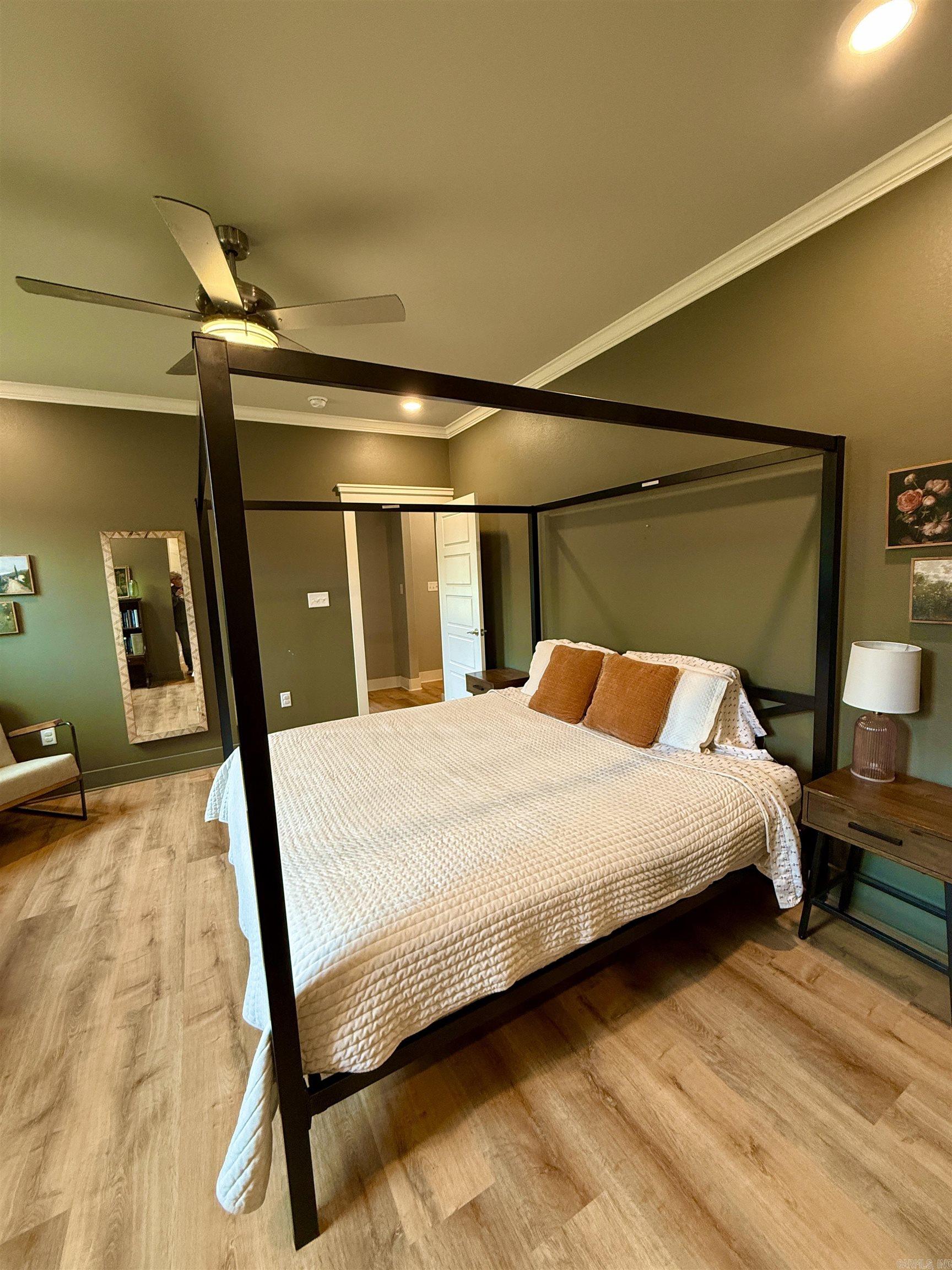LEGACY POINTE - Residential