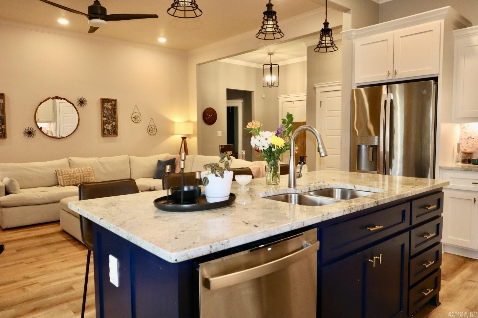 LEGACY POINTE - Residential