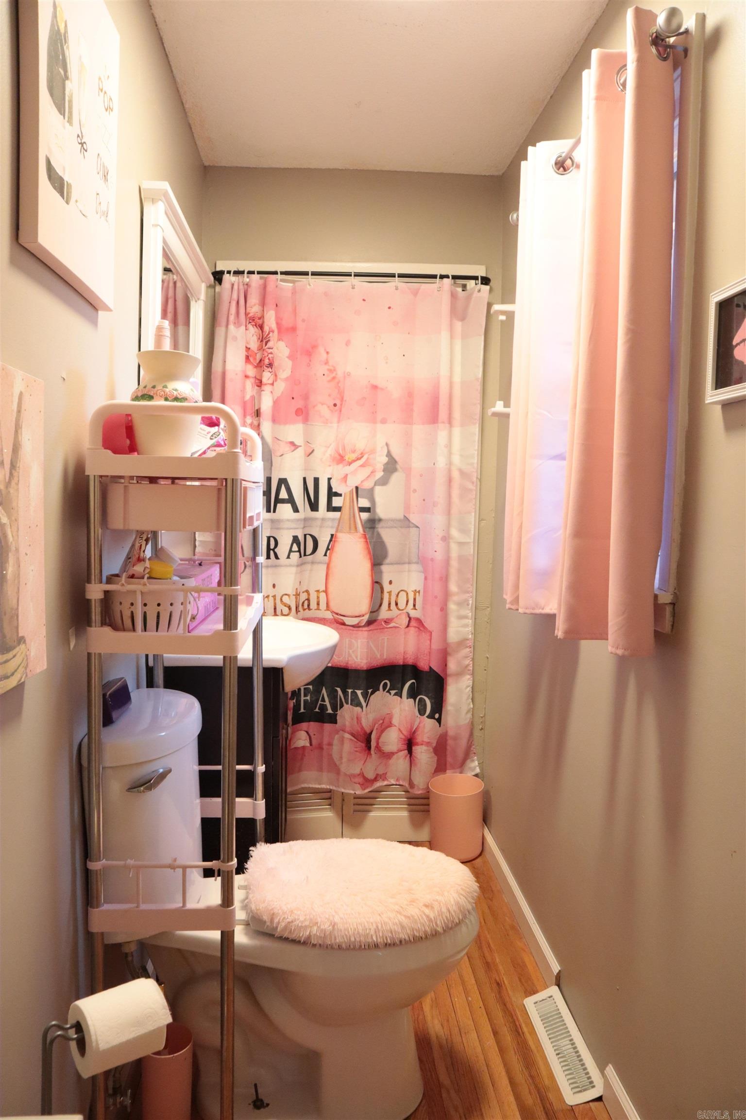 Knollcrest - Residential