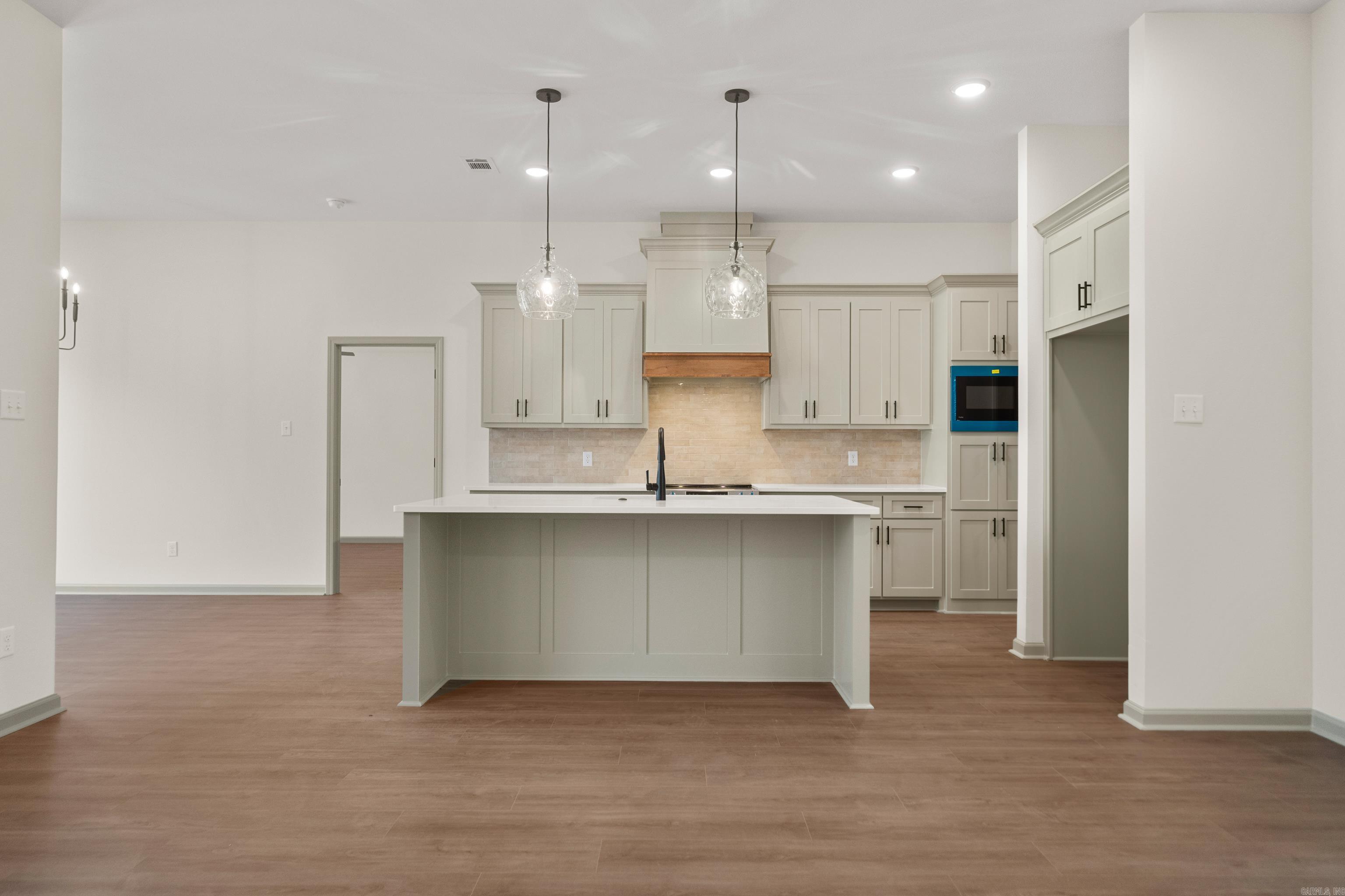 DIAMONDHEAD - Residential