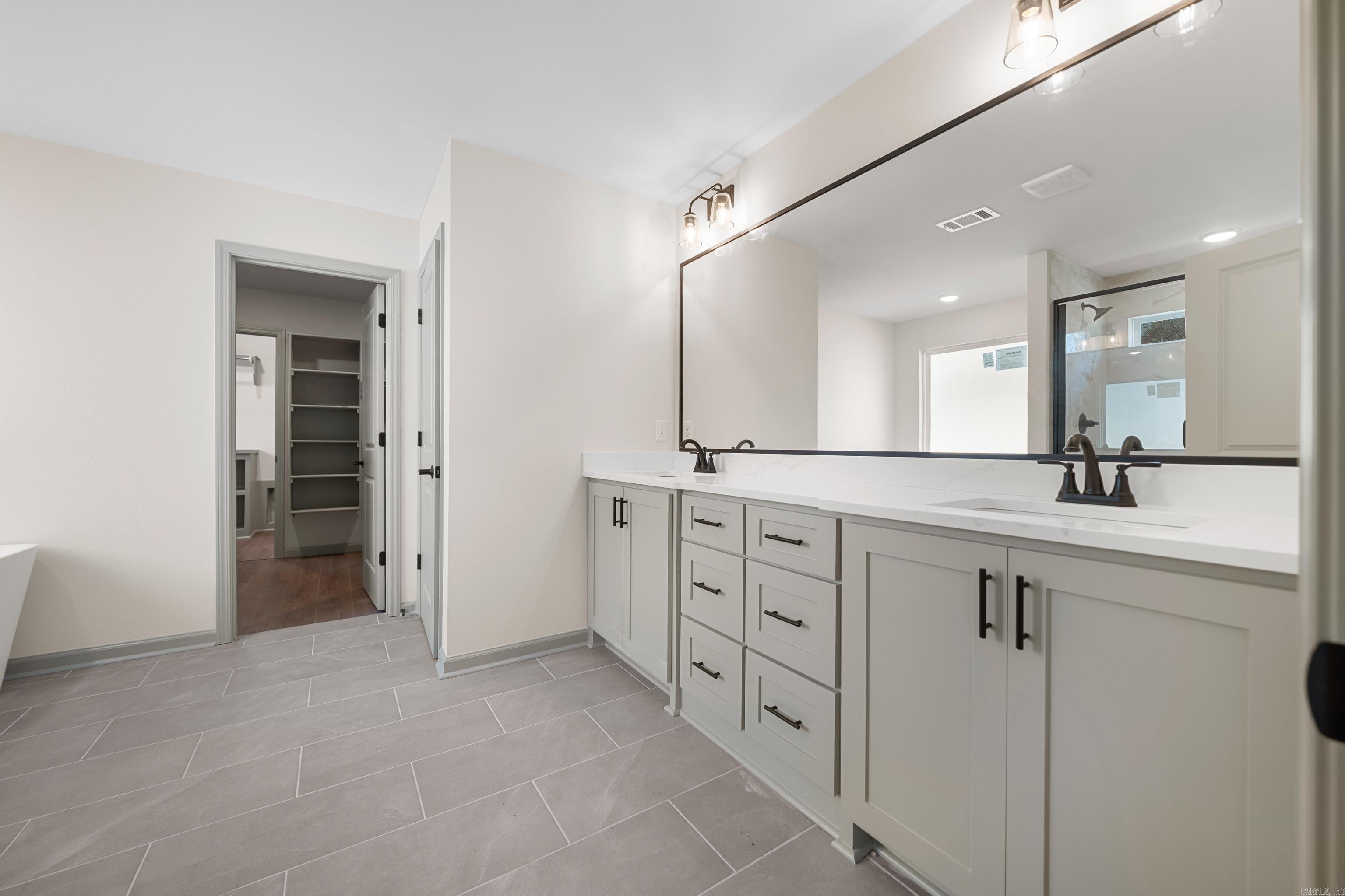 DIAMONDHEAD - Residential