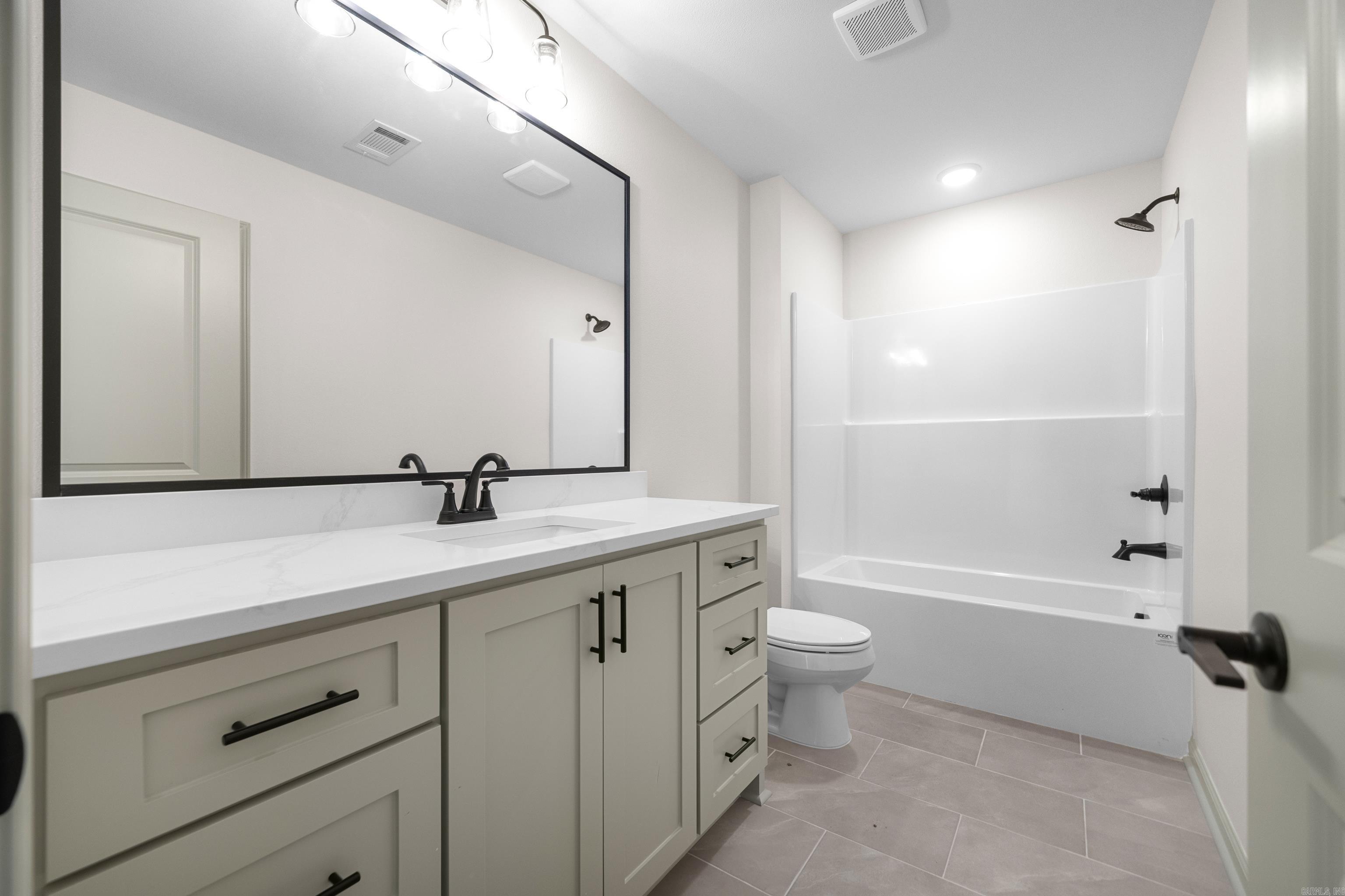 DIAMONDHEAD - Residential