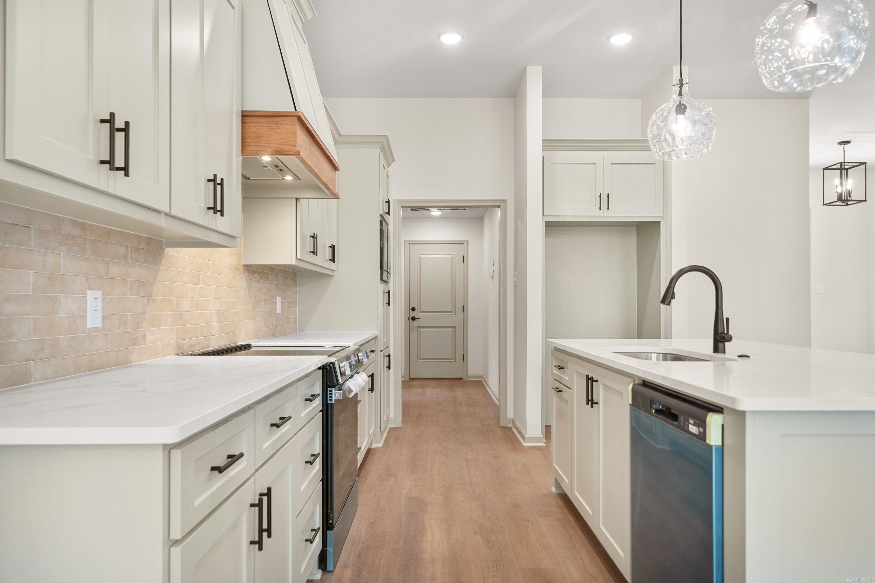 DIAMONDHEAD - Residential