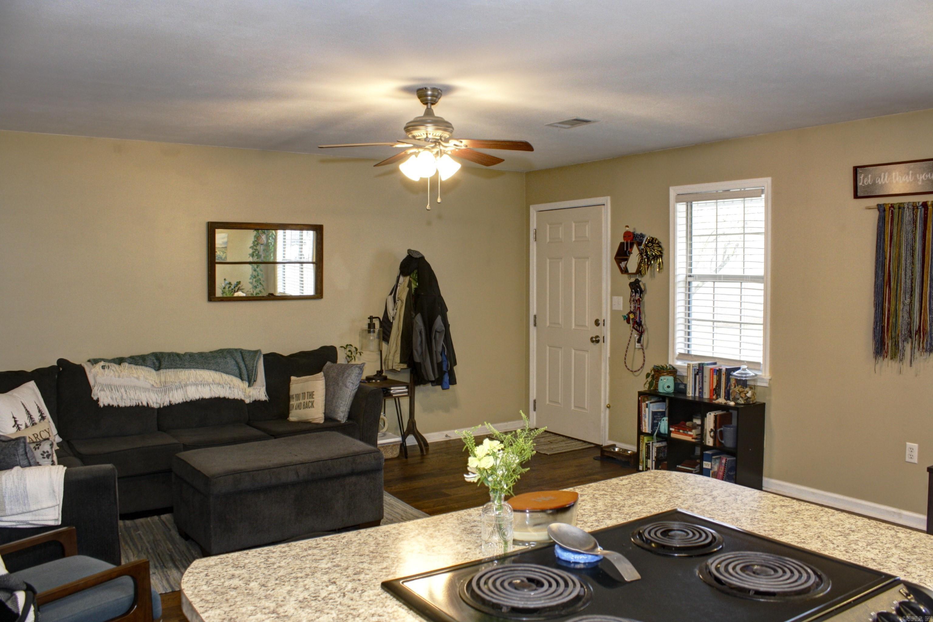 RIVER OAKS COMMONS - Residential