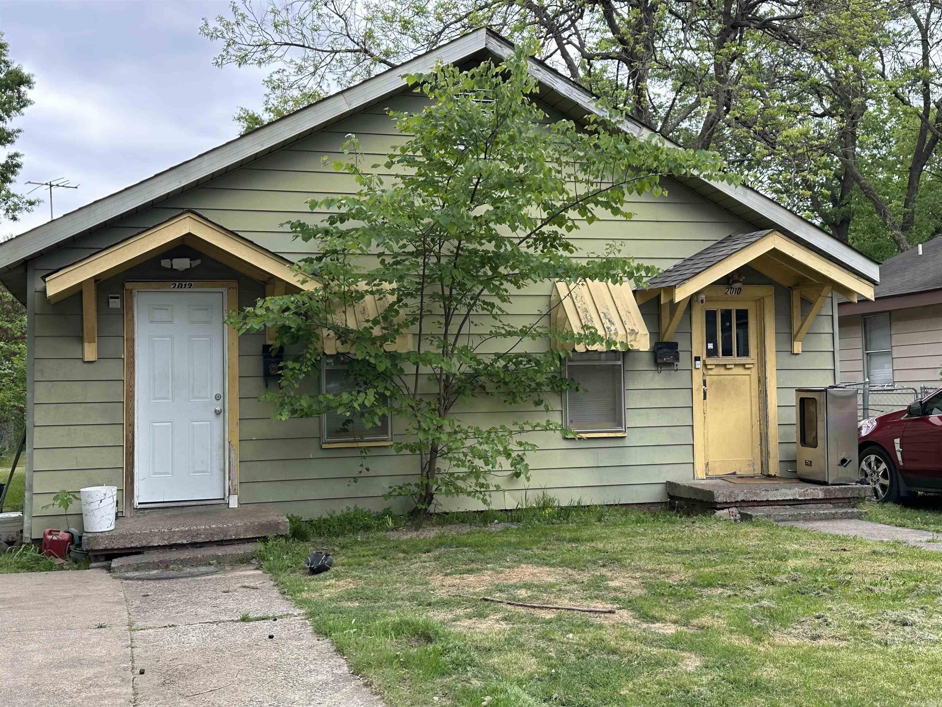 Nice 1 Bed 1 Bath Duplex fully Occupied also listed in a package Deal MLS Number #25019074