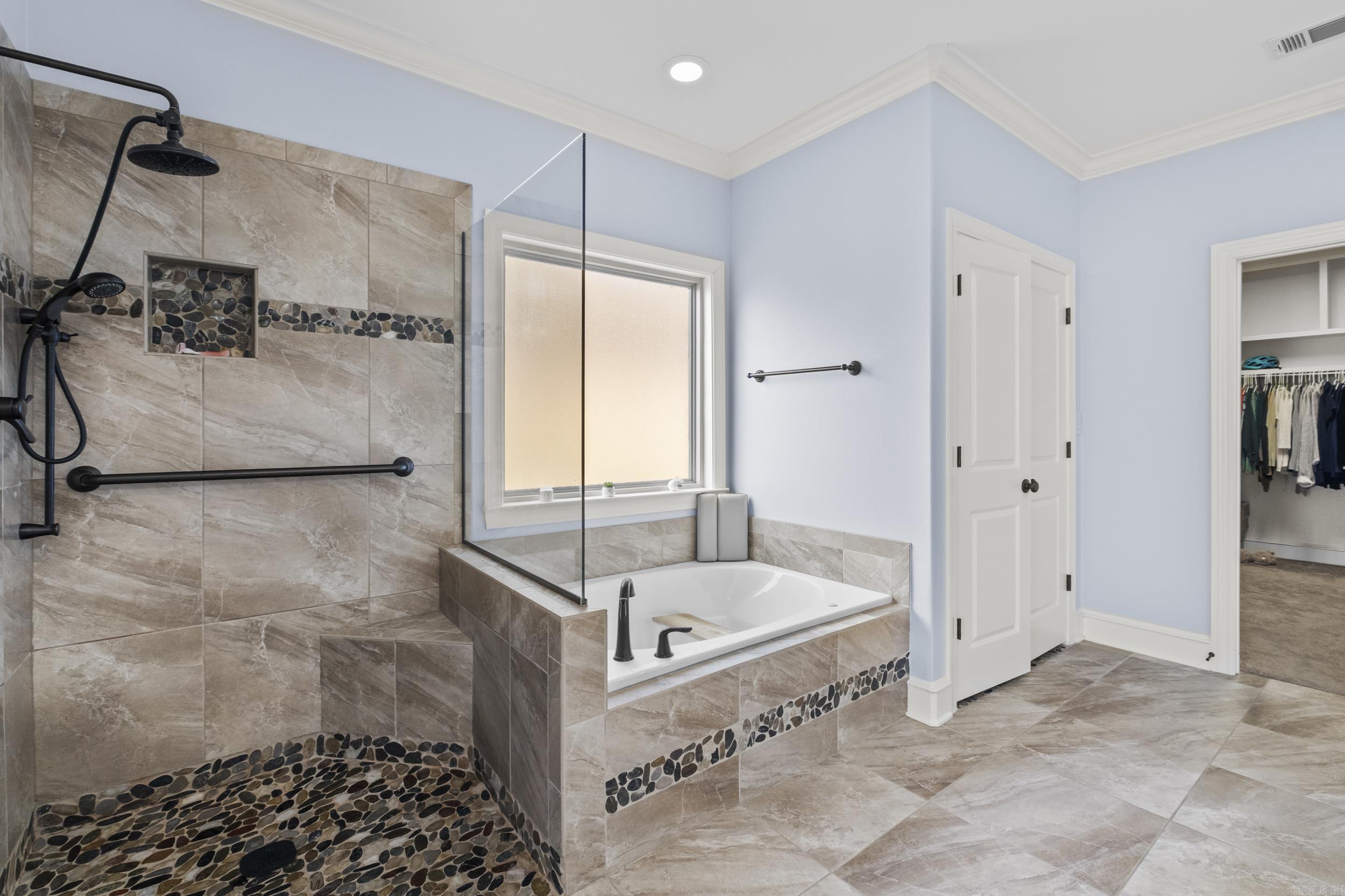 CHENAL VALLEY "MIRAMAR PLACE" - Residential