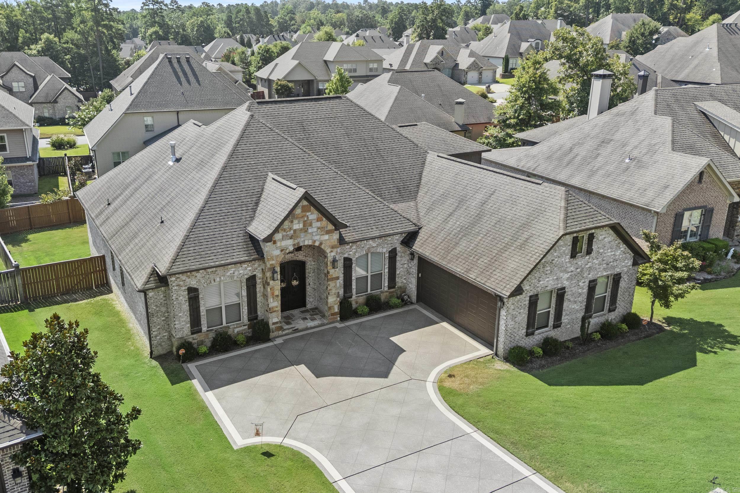 CHENAL VALLEY "MIRAMAR PLACE" - Residential