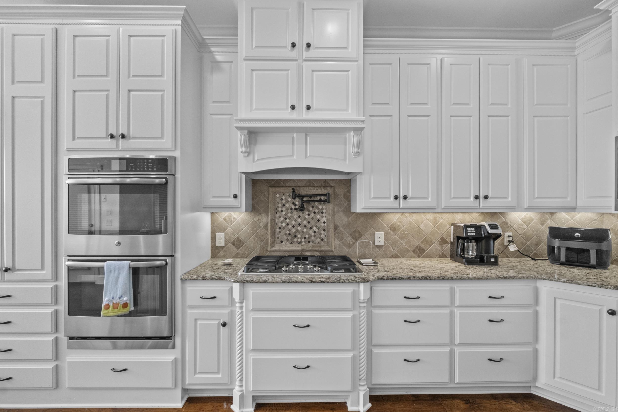 CHENAL VALLEY "MIRAMAR PLACE" - Residential