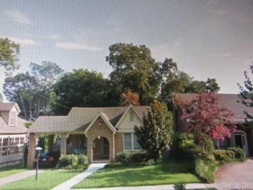 Charming Heights Cottage in good condition. Numerous updates and nice open floor plan. Fabulous location and extraordinary potential.