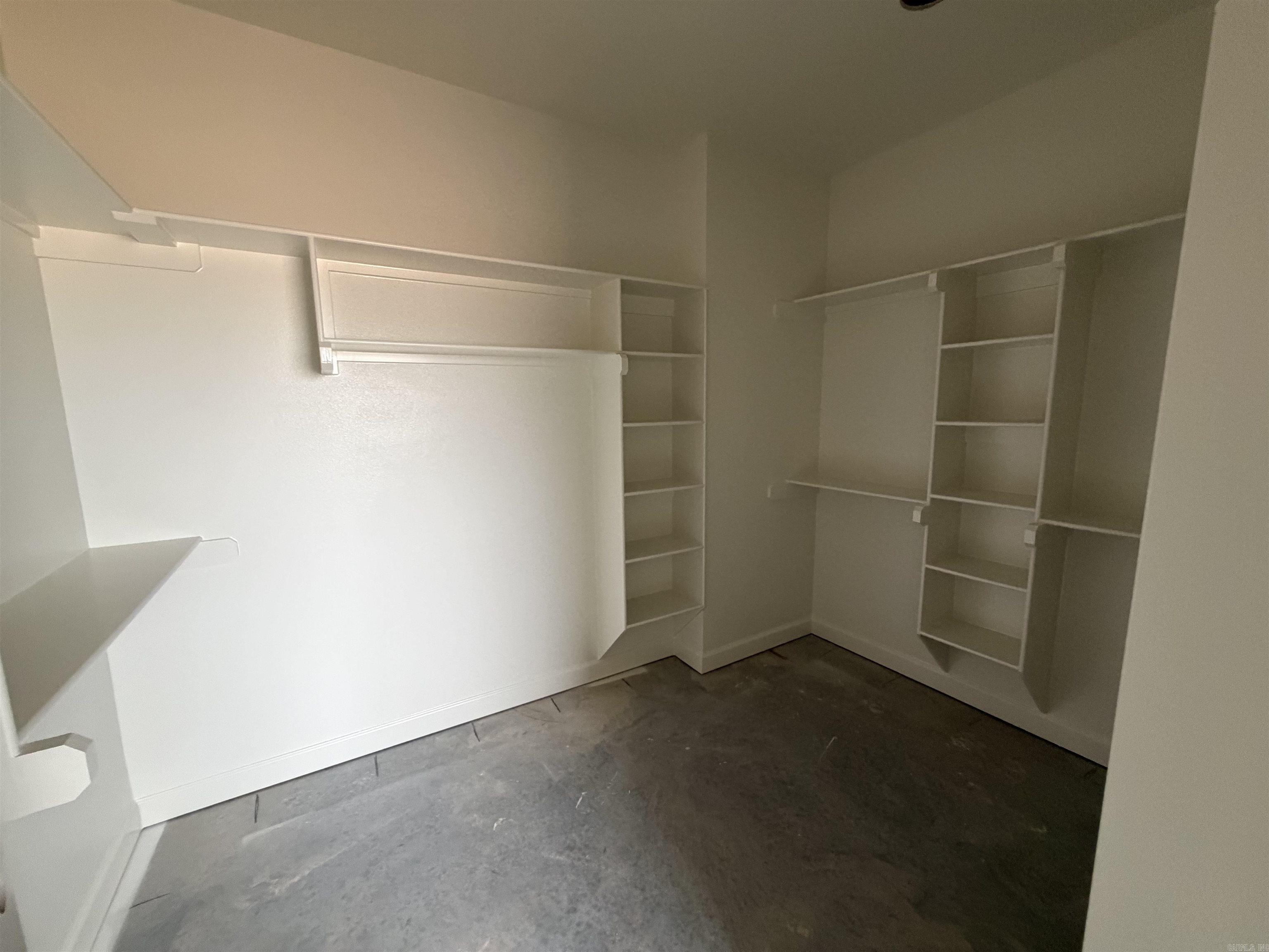 WINCHESTER ESTATES - Residential