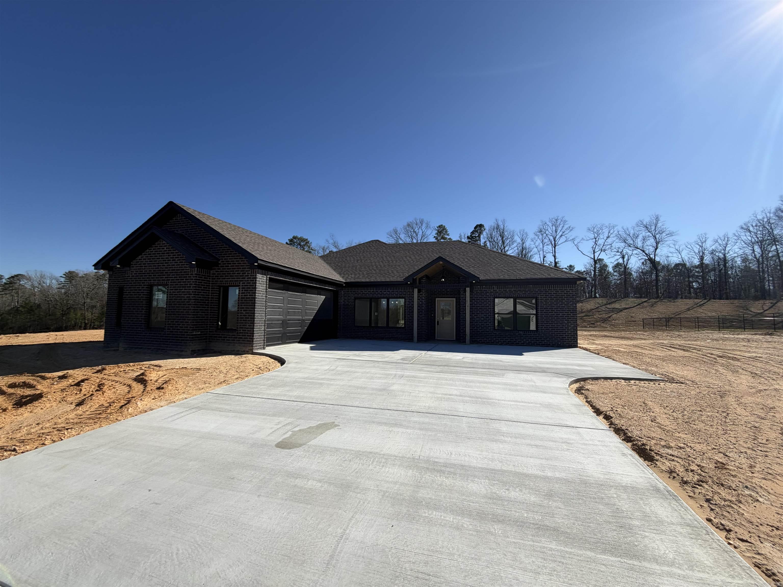 WINCHESTER ESTATES - Residential