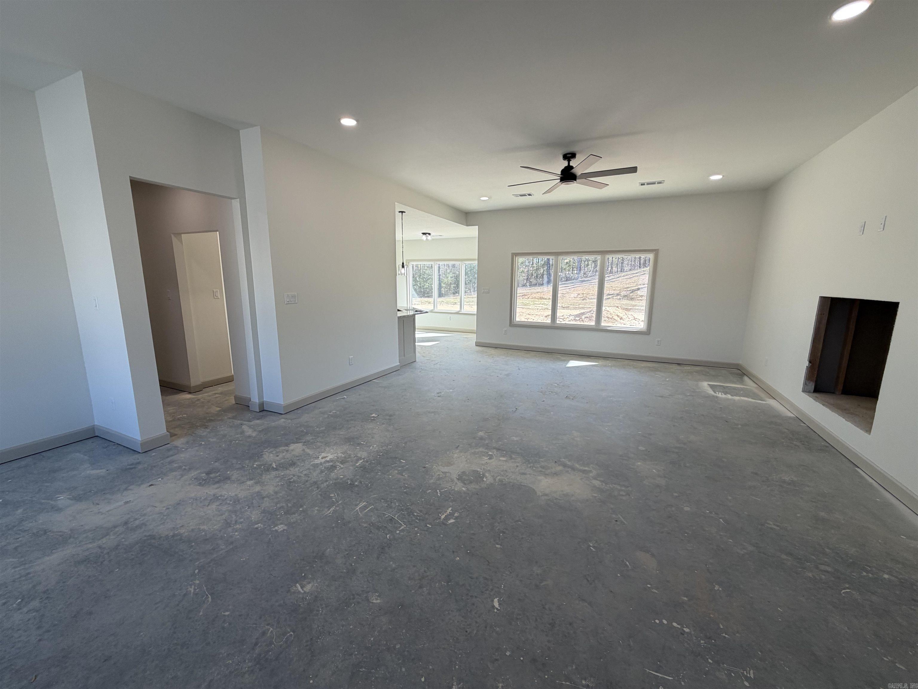 WINCHESTER ESTATES - Residential