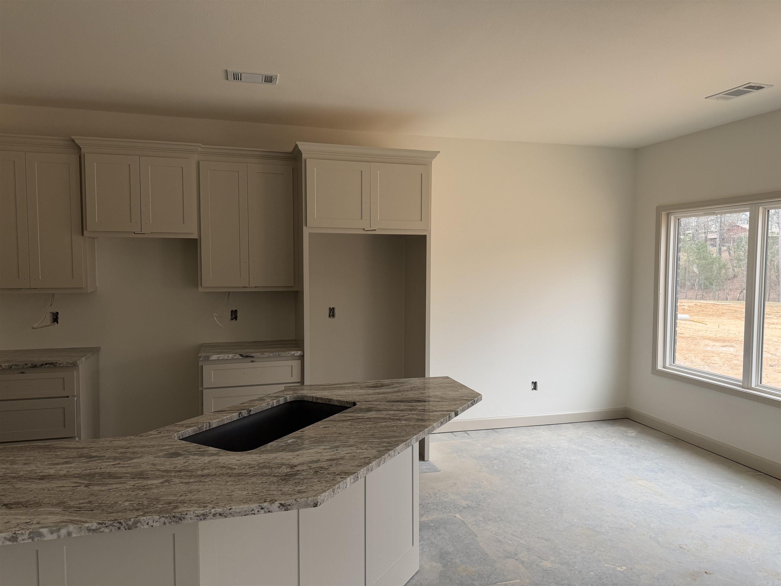 WINCHESTER ESTATES - Residential