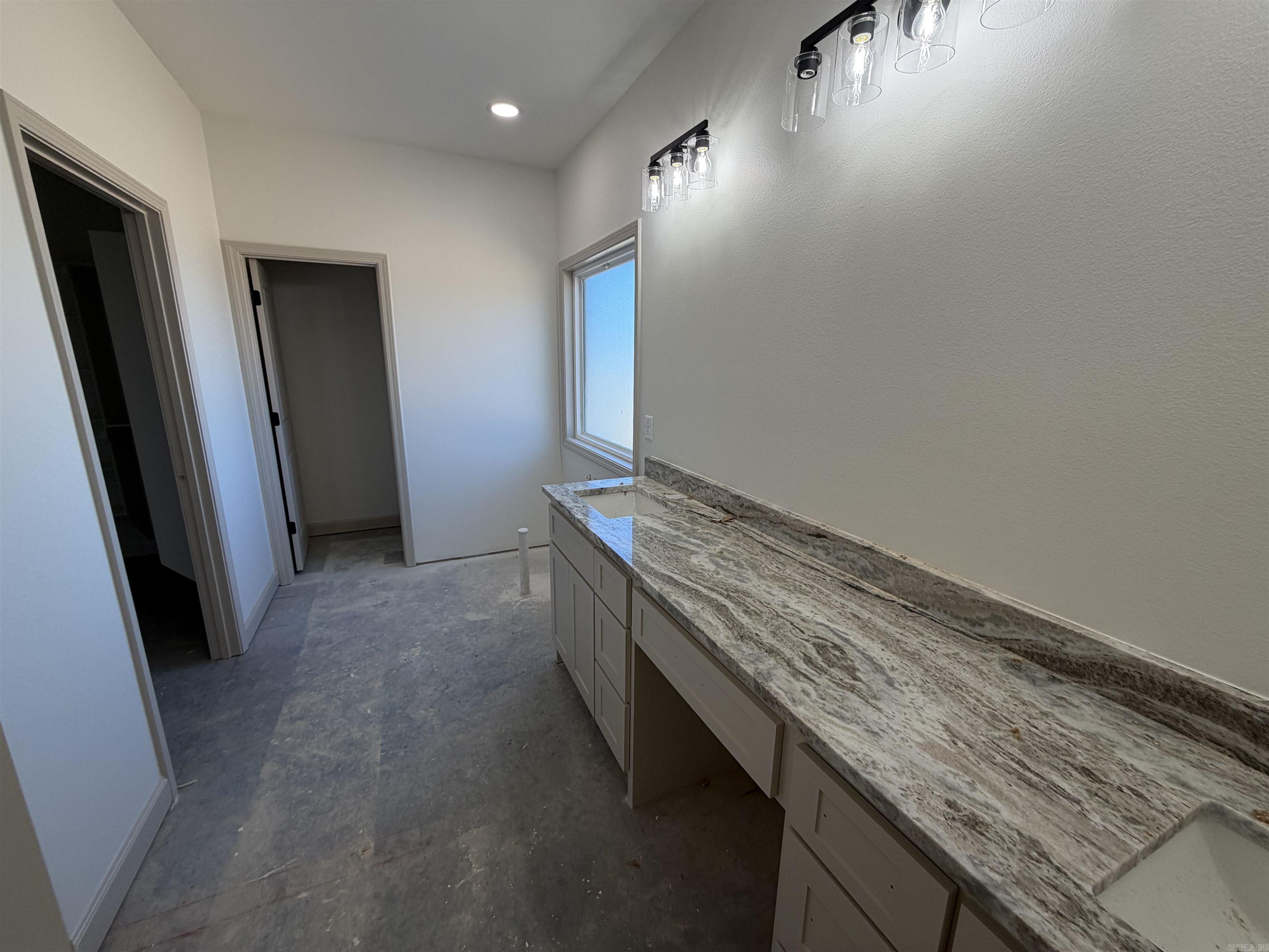 WINCHESTER ESTATES - Residential