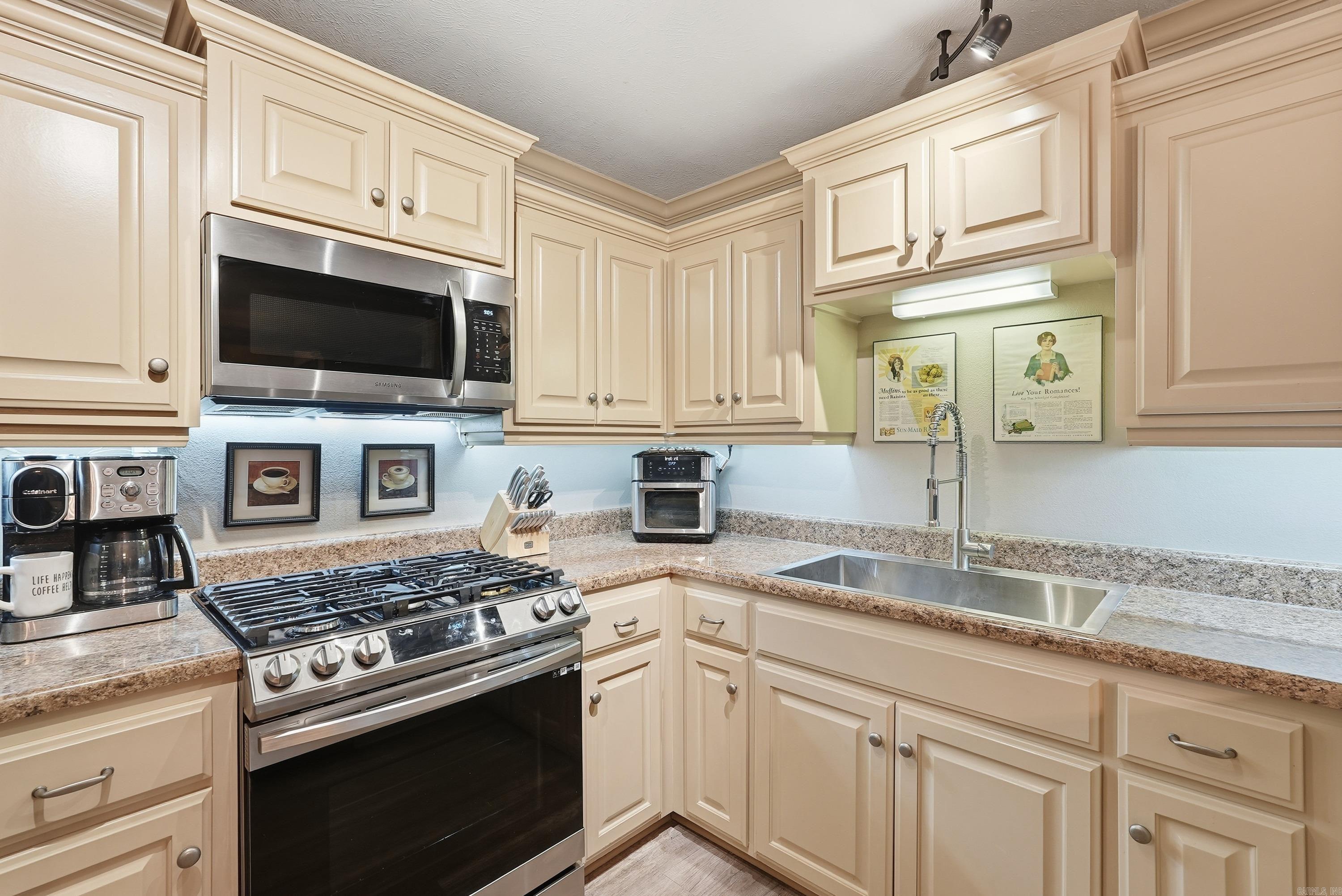 Brentwood - Residential