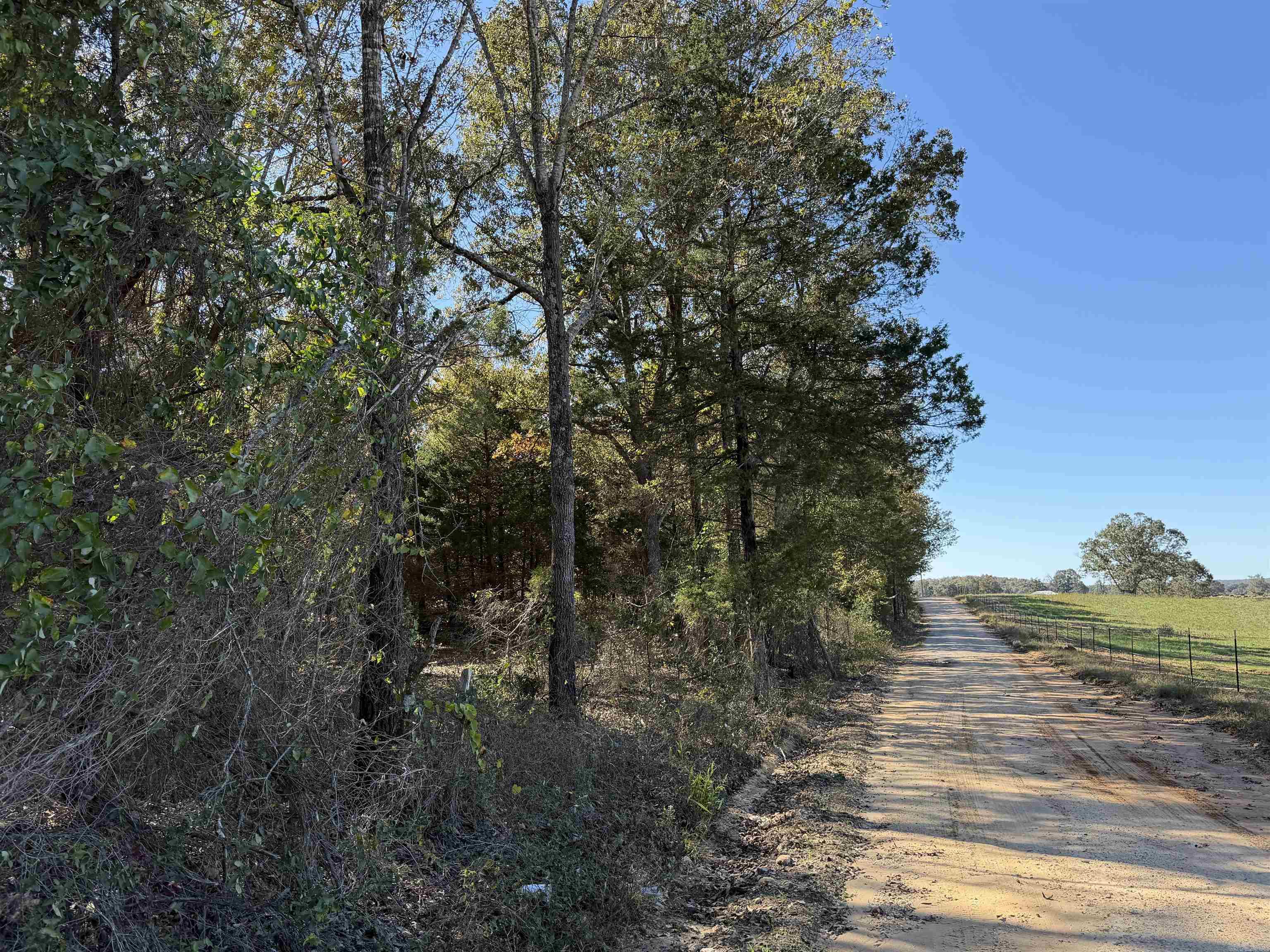 Metes & Bounds - Land