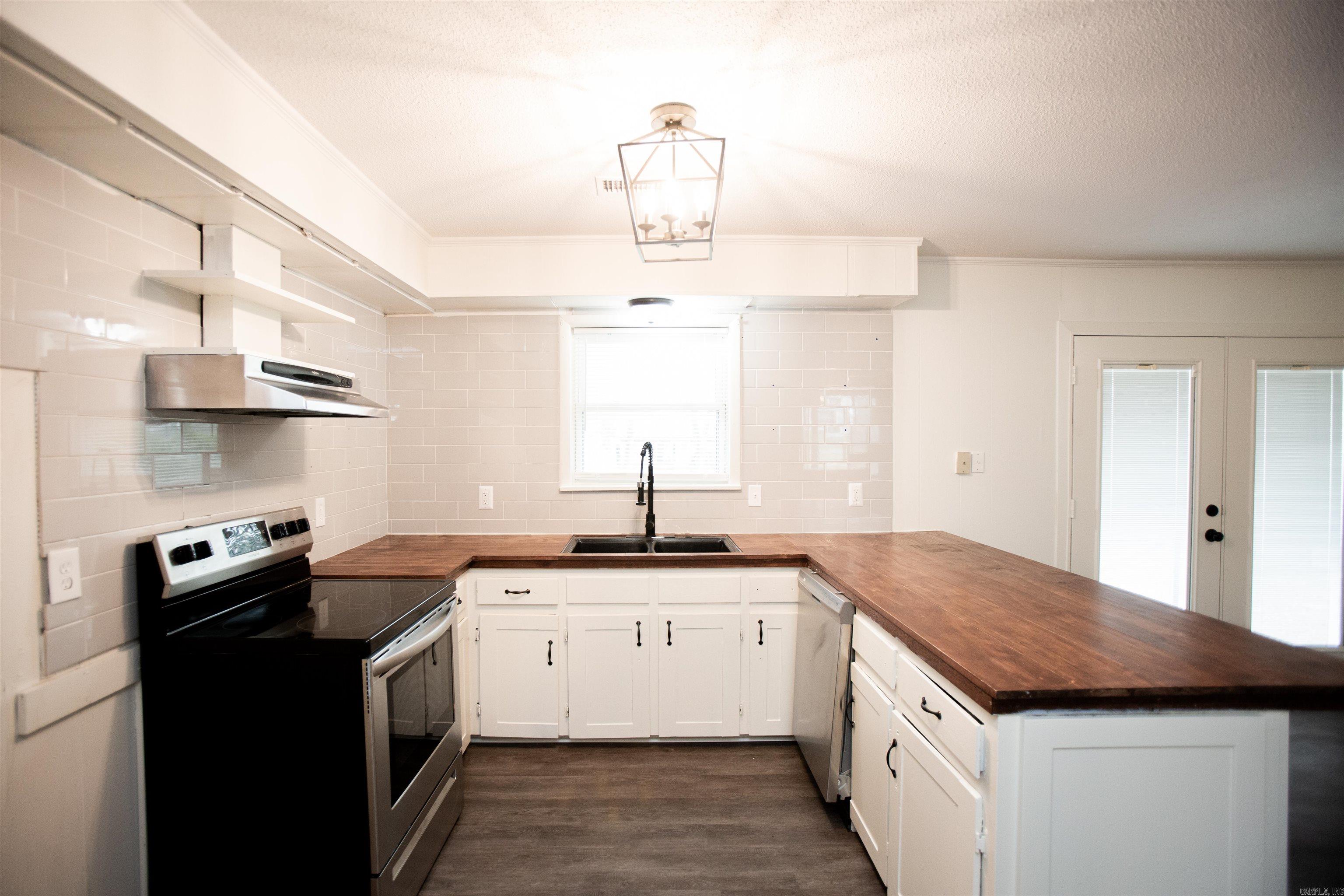 Robinson - Residential Lease