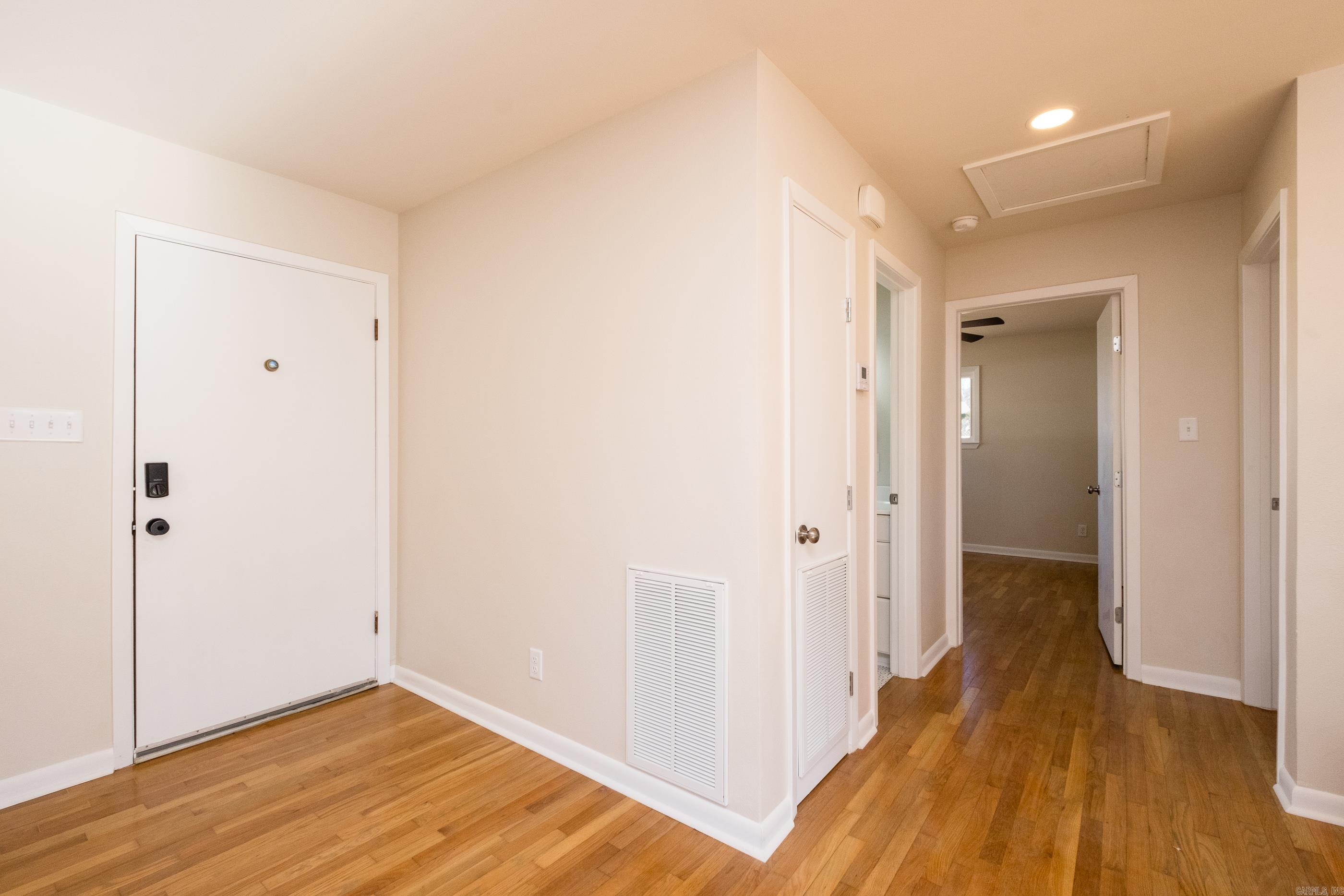 KINGWOOD PLACE - Residential