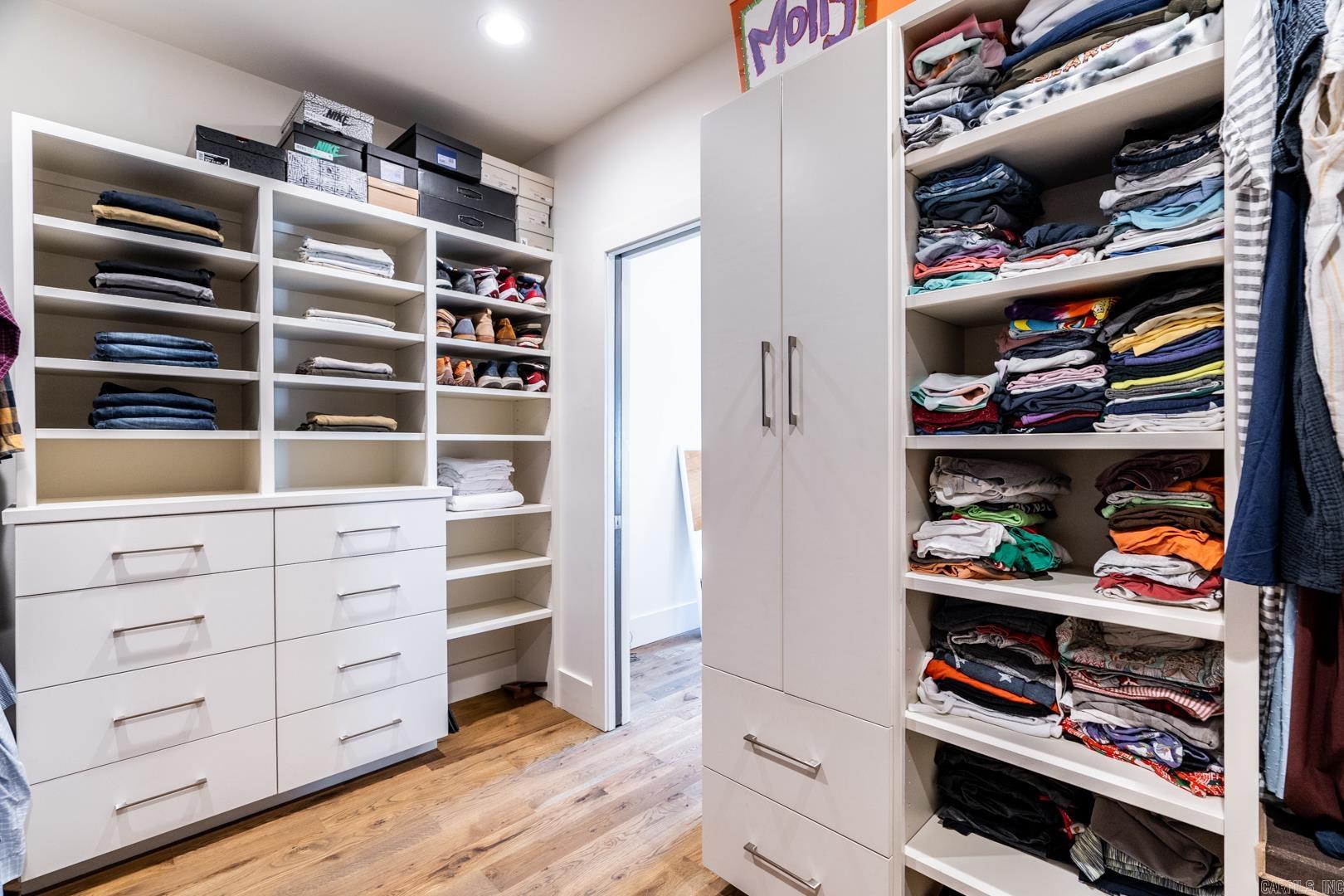 PARKVIEW - Residential