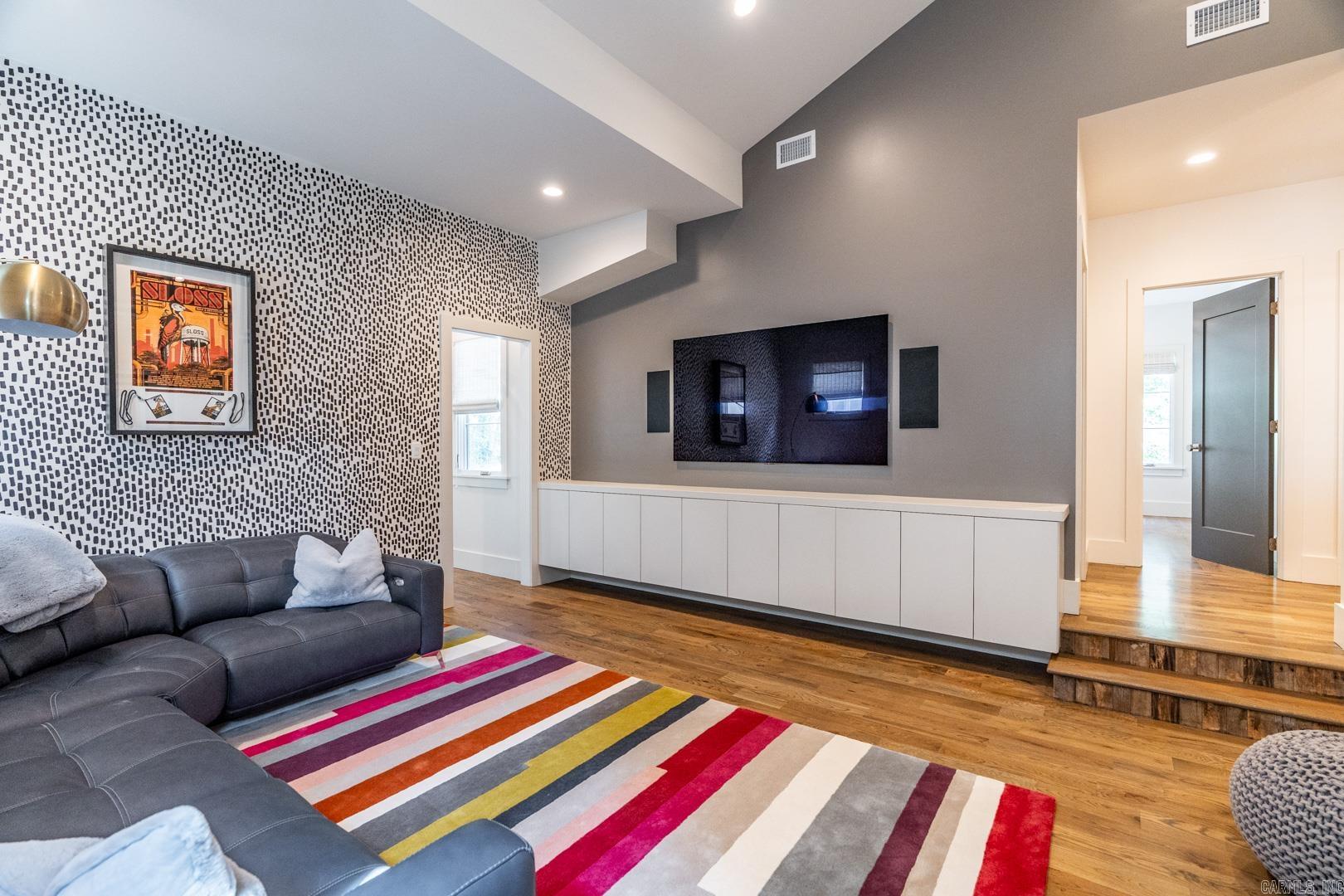 PARKVIEW - Residential