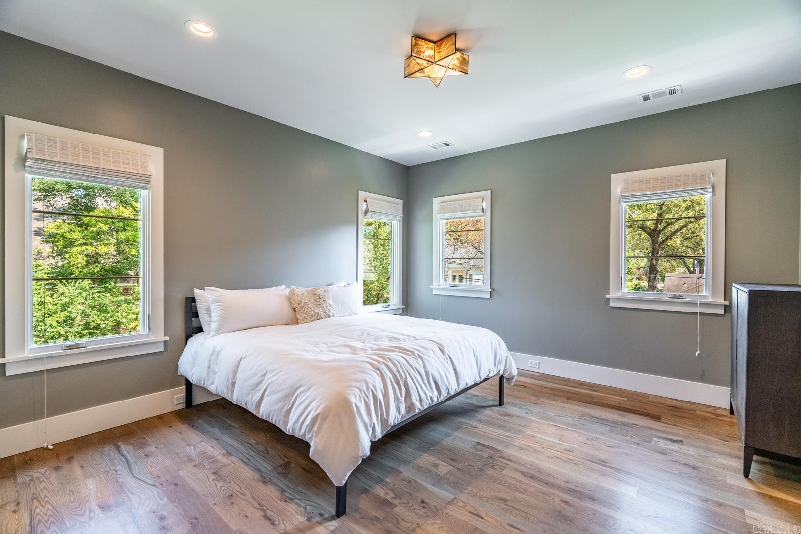 PARKVIEW - Residential