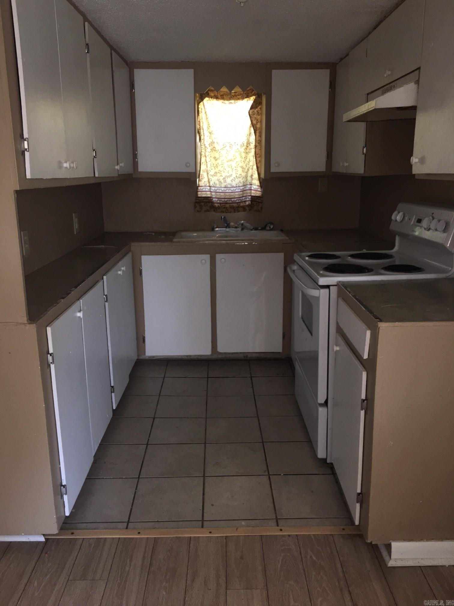 Rolling Hills - Residential Lease