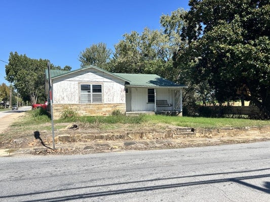 325 W WASHINGTON ST, MOUNTAIN VIEW, AR 72560 - Image df366be29f8e5b644913edddb1d0450e/1959214612