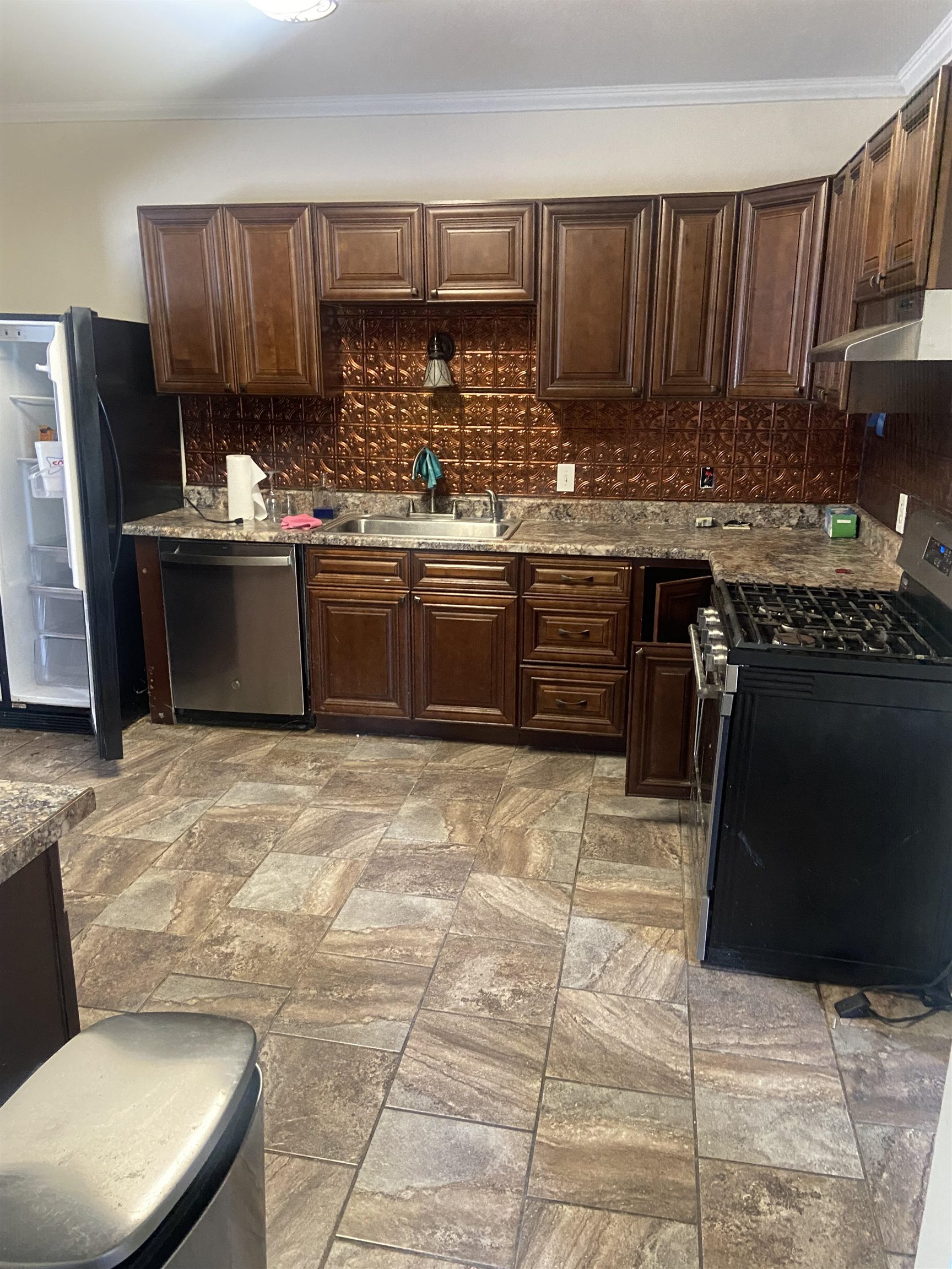 Fontaines - Residential Lease