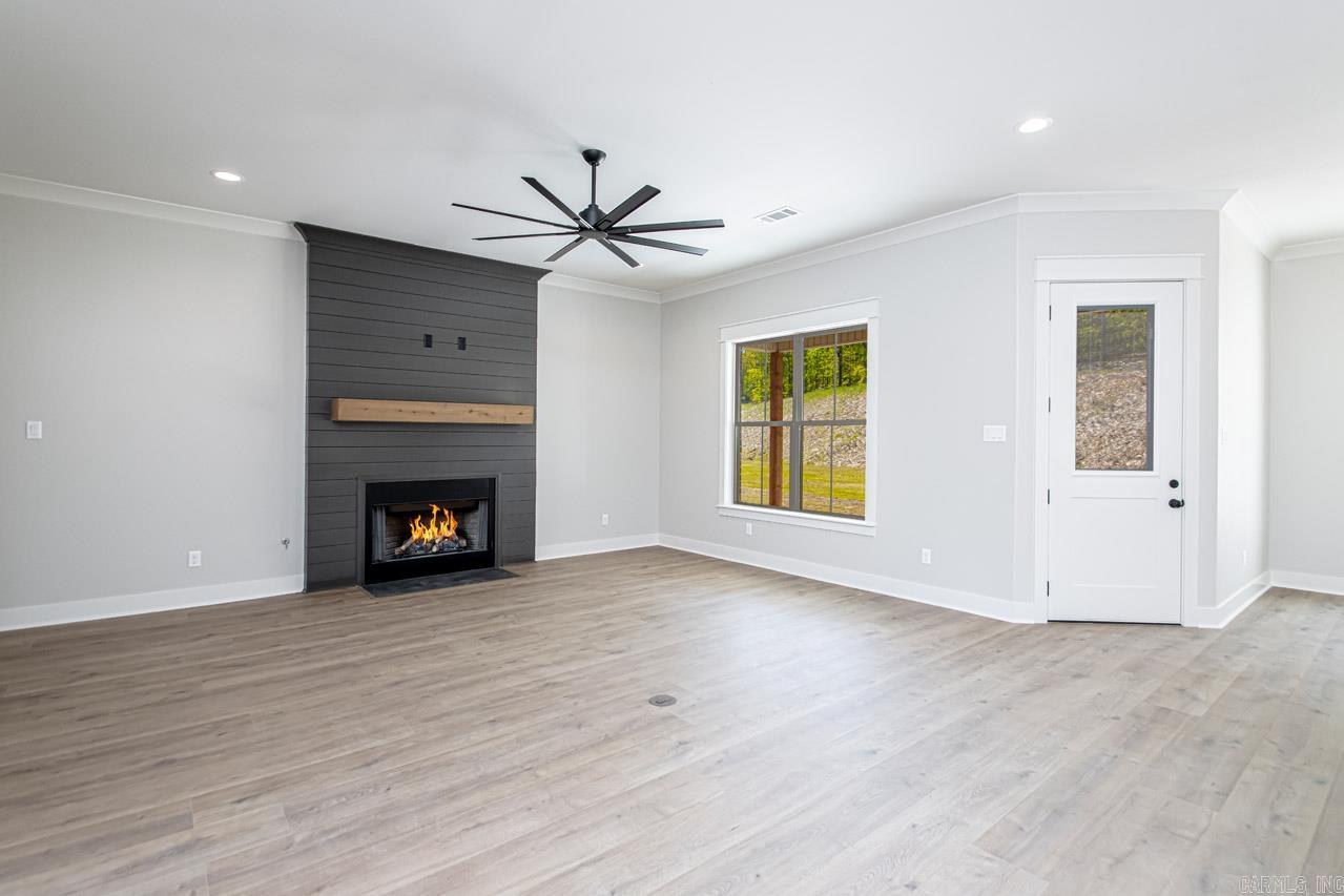 MILLERS GLENN - Residential