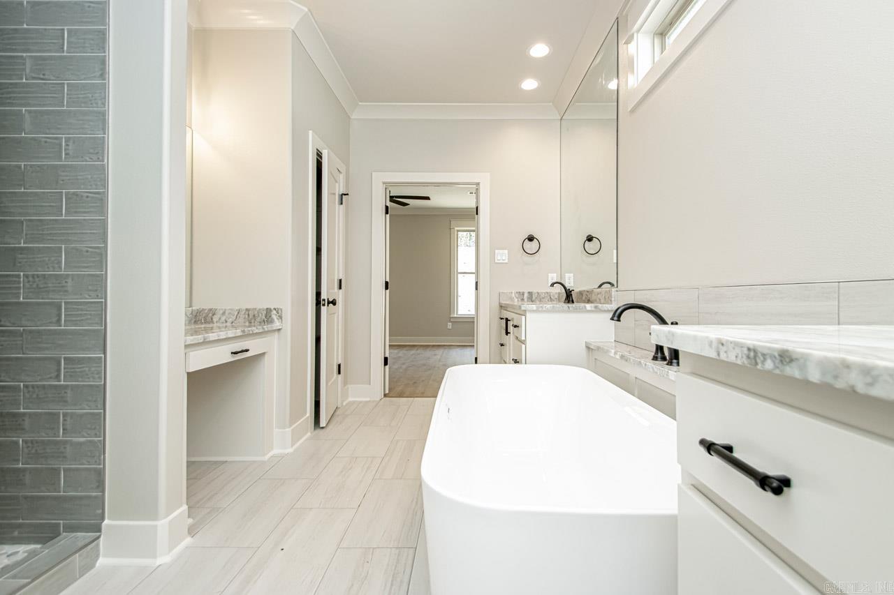 MILLERS GLENN - Residential