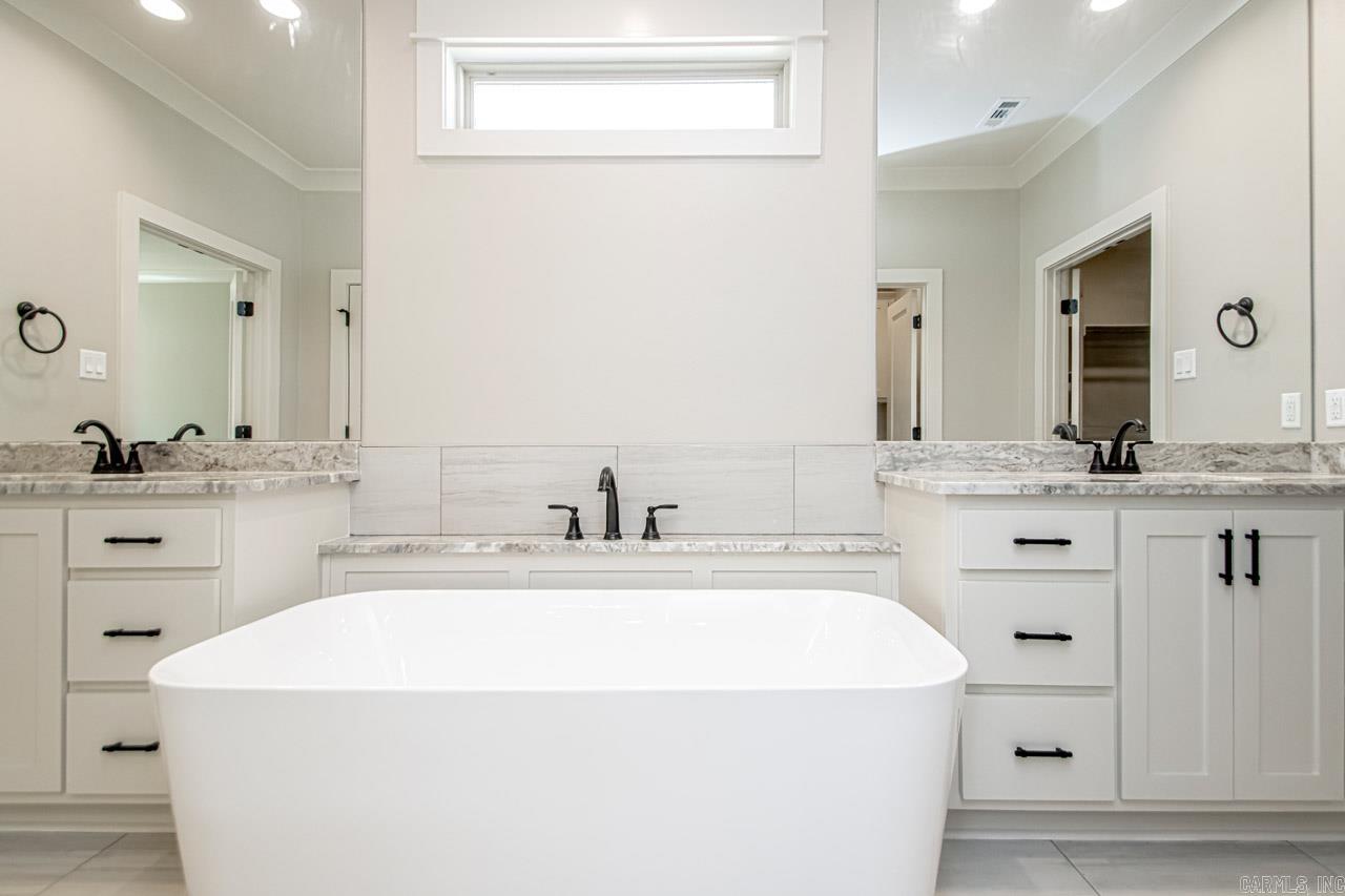 MILLERS GLENN - Residential