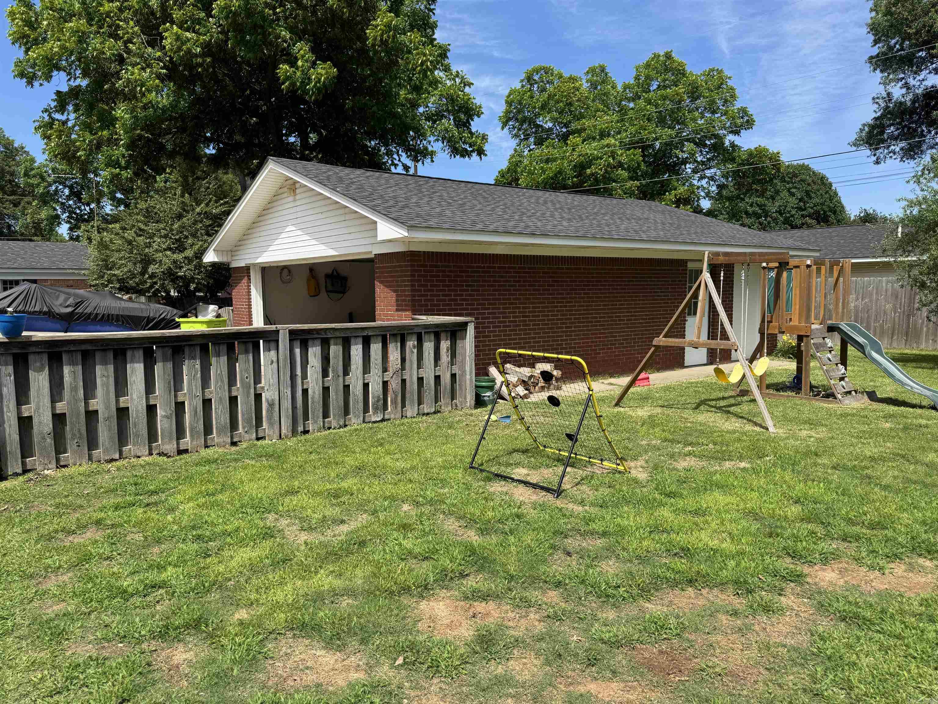 COKER HAMPTON - Residential