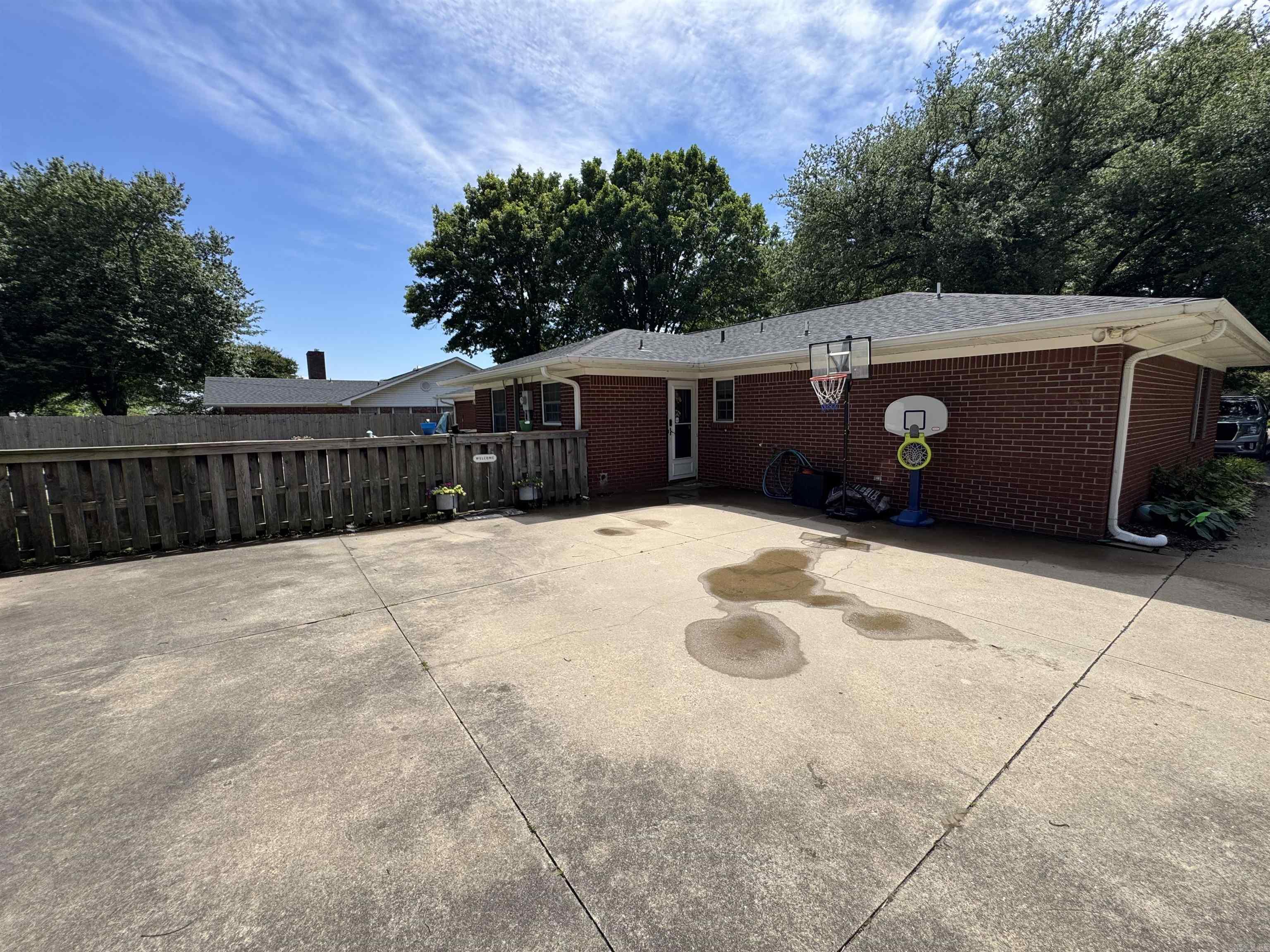 COKER HAMPTON - Residential