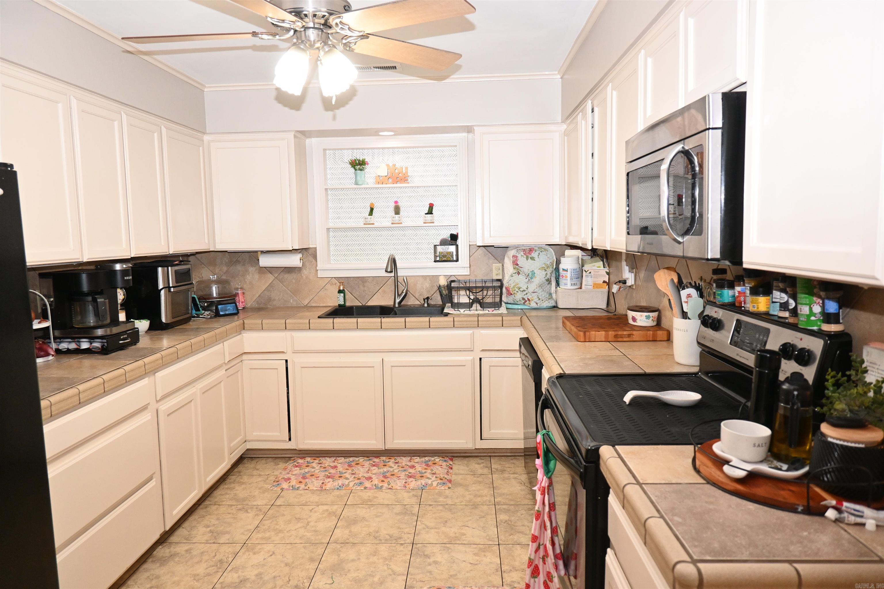 COKER HAMPTON - Residential