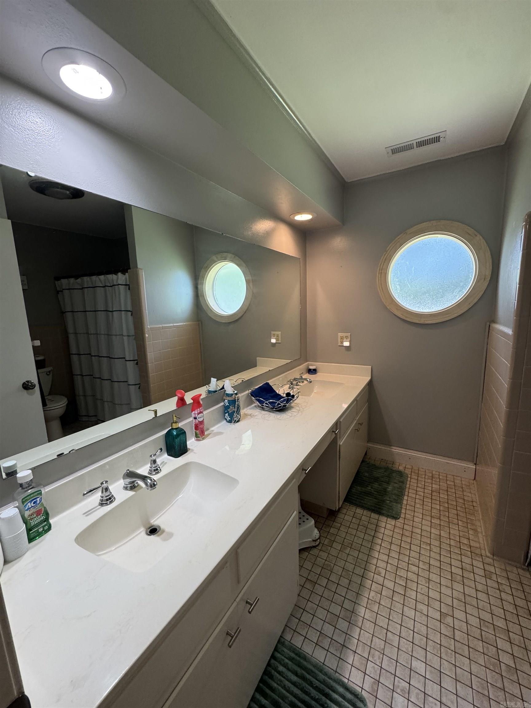COKER HAMPTON - Residential